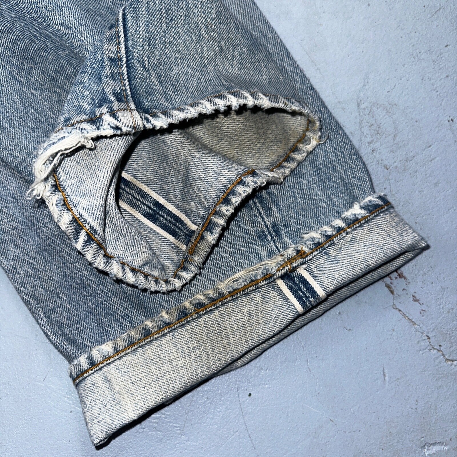 Levis 501 Vintage 80s Redline Selvedge USA XX Jeans Thrashed Light Act 31x29