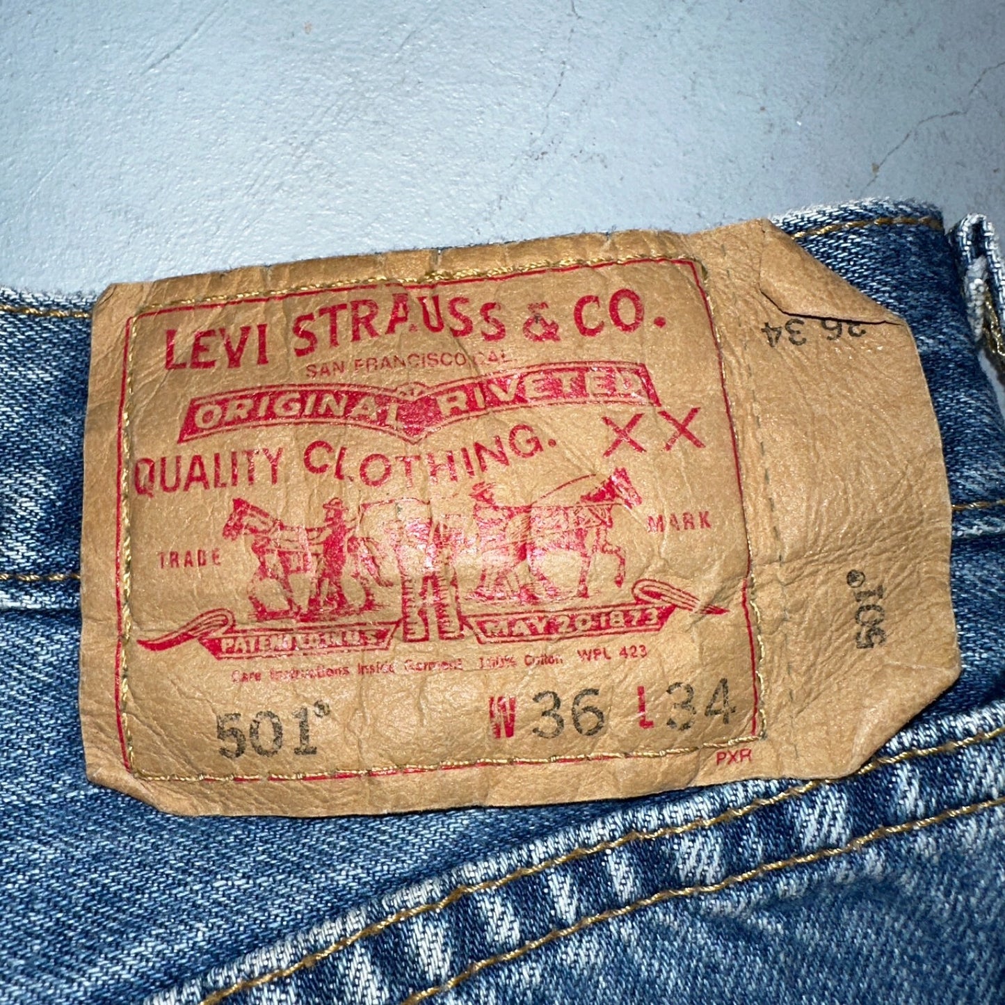 Levis 501 Vintage 90s XX Straight Leg Jeans Y2K Med Wash 36x34 Act 34x33