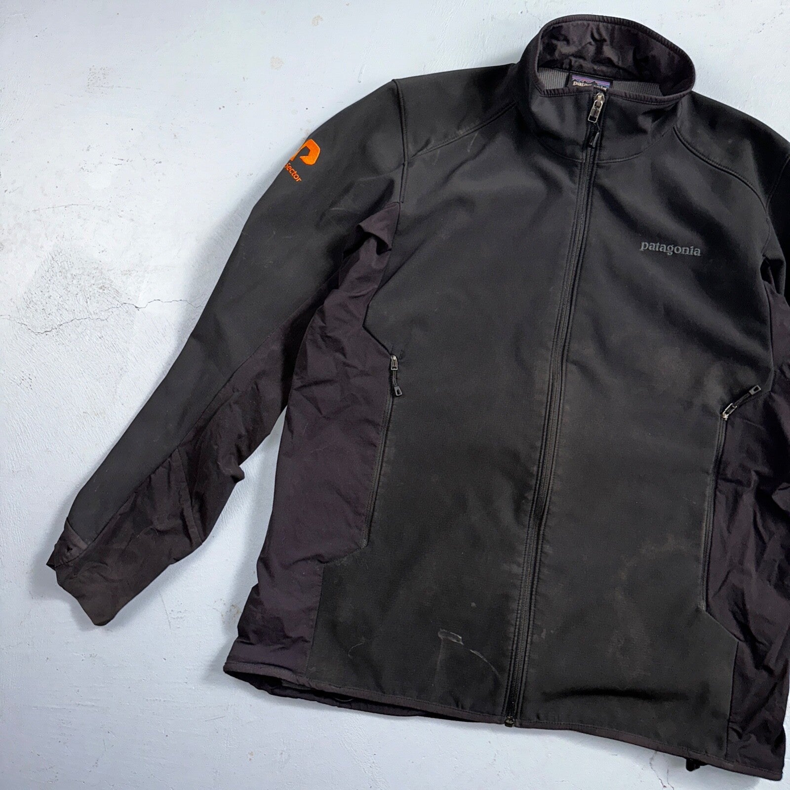 Patagonia Men’s L Black Adze Polartec Hybrid Jacket Coat Company Logo Full Zip