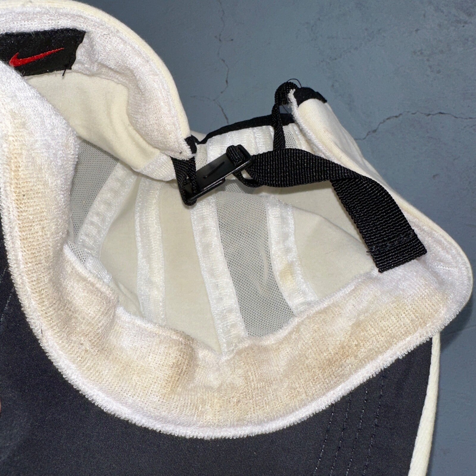 Nike Vintage Hat Cap Strap Back Swoosh Mesh Panel Tailwind Mens 90s Air Max