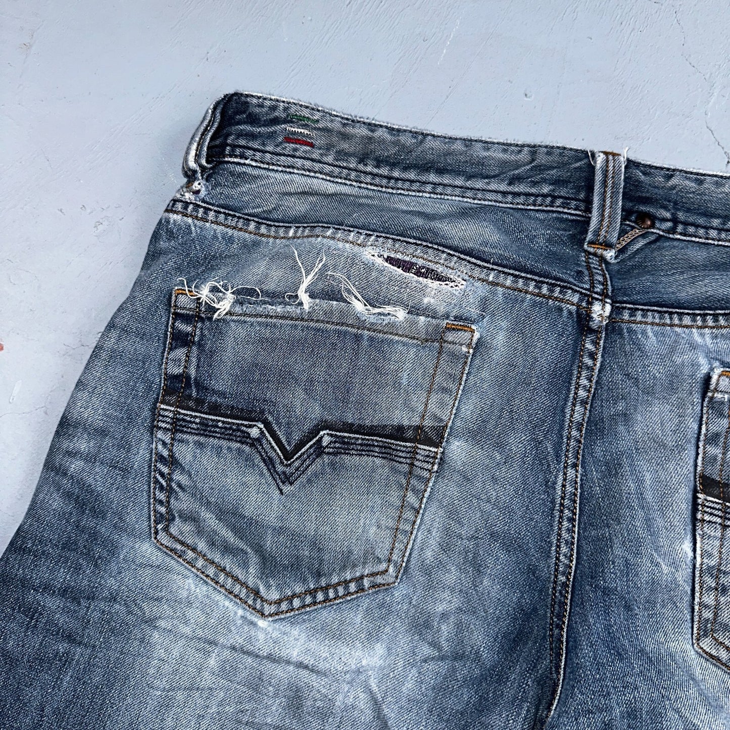 Diesel Larkee Bootcut Stretch Jeans Mens 36x30 Blue Straight 008M2 Whisker Italy