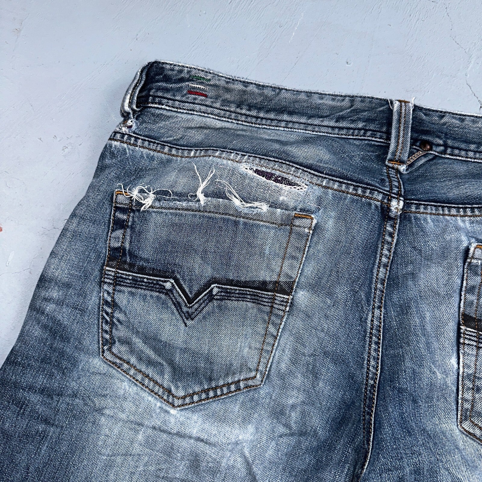 Diesel Larkee Bootcut Stretch Jeans Mens 36x30 Blue Straight 008M2 Whisker Italy