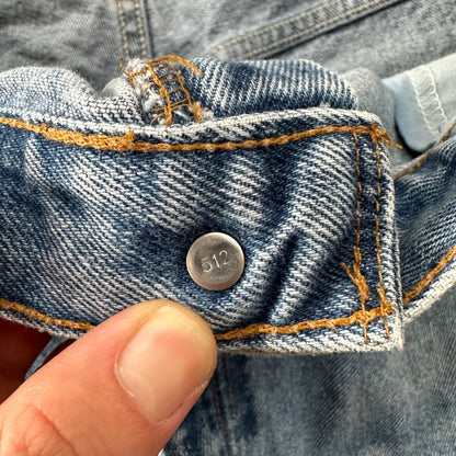 Levis 550 Jeans VTG Womens High Rise Light Wash Relaxed Tapered 90s USA 35x28