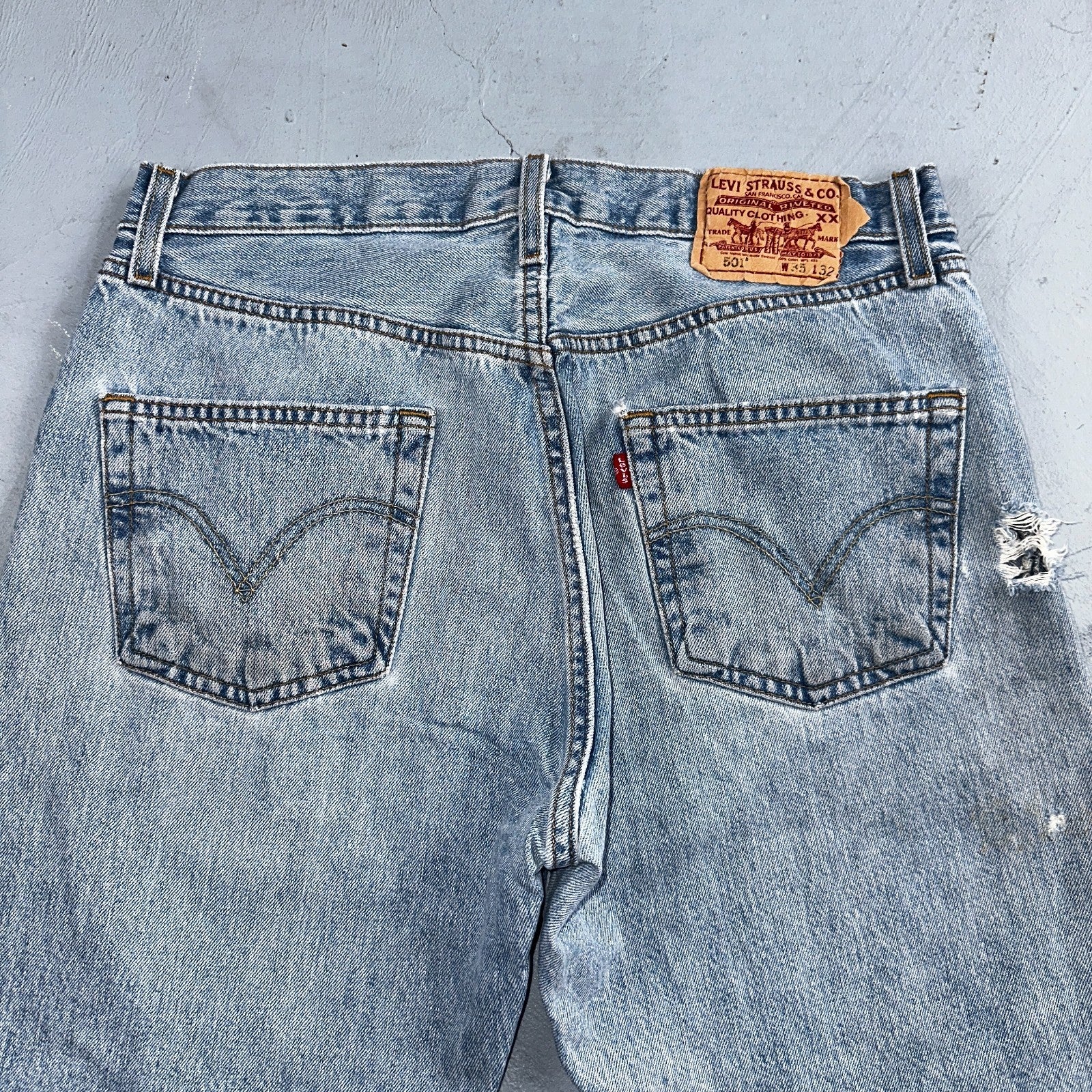 Levis 501 Vintage Y2K 90s XX Straight Leg Jeans Blue Light Wash 35x32 Act 32x29