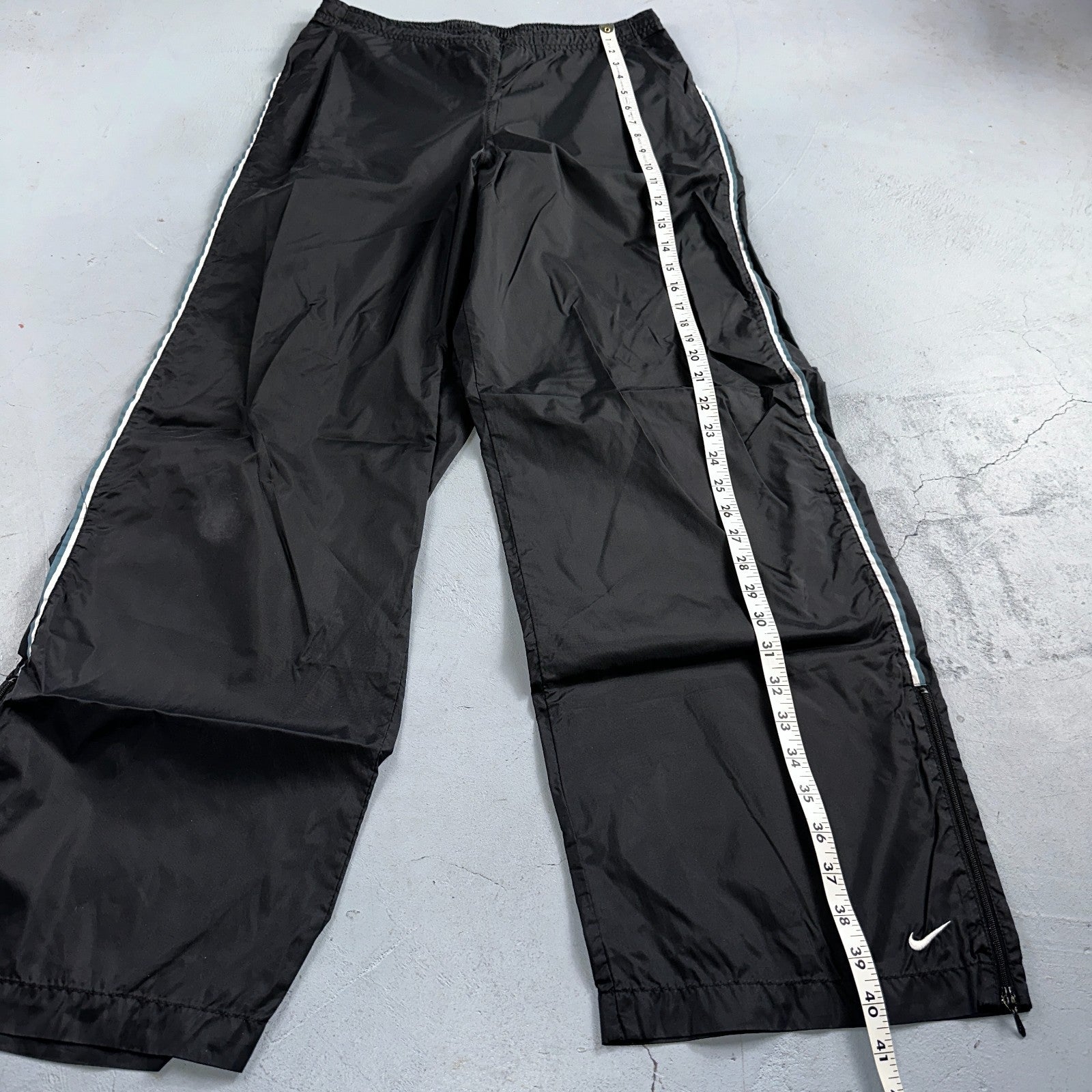 Nike VTG Y2K Windbreaker Track Pants Ankle Zip Unlined Black 1990s Essential