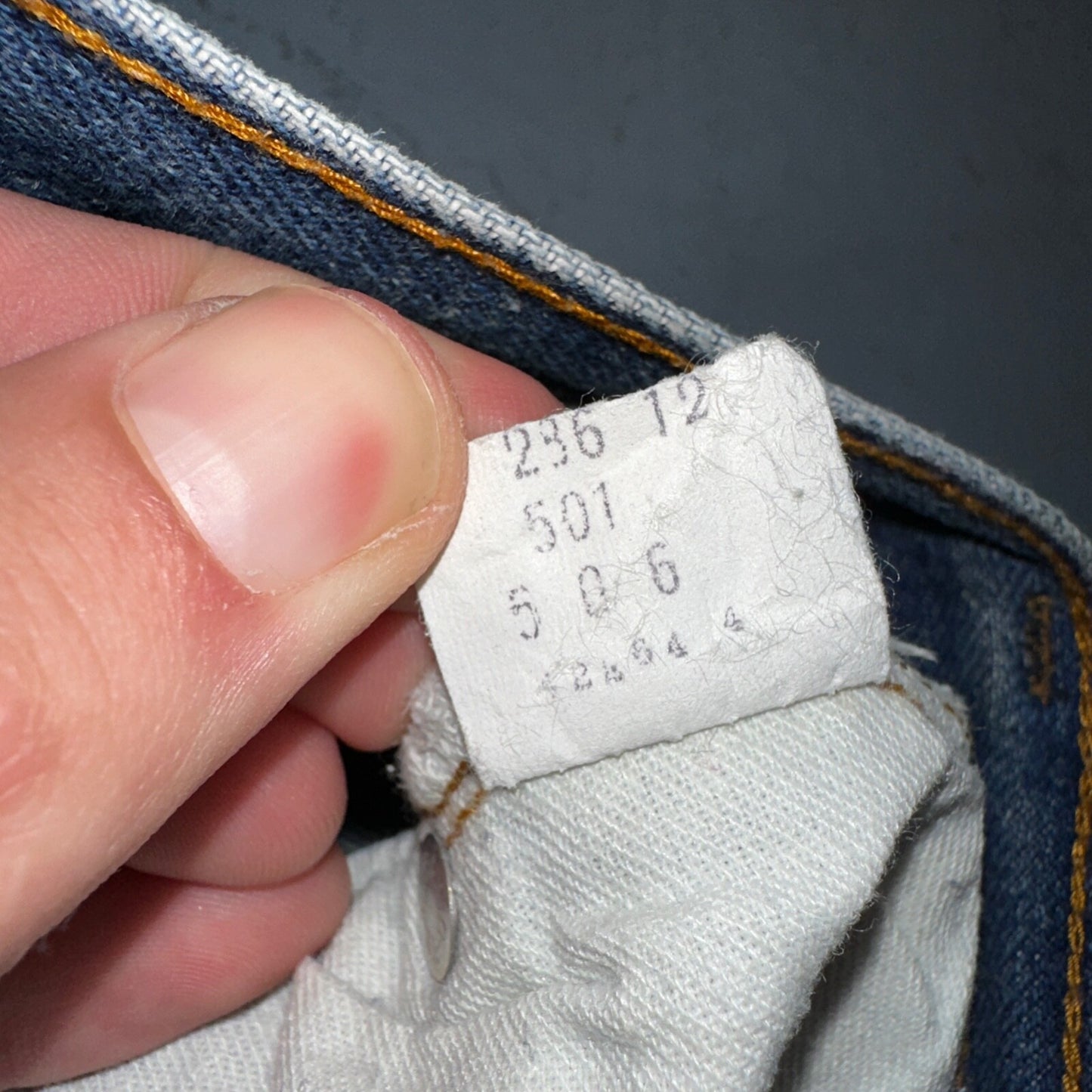 Levis 501 Vintage 80s Redline Selvedge USA XX Jeans Med Wash 28x36 Act 27x32