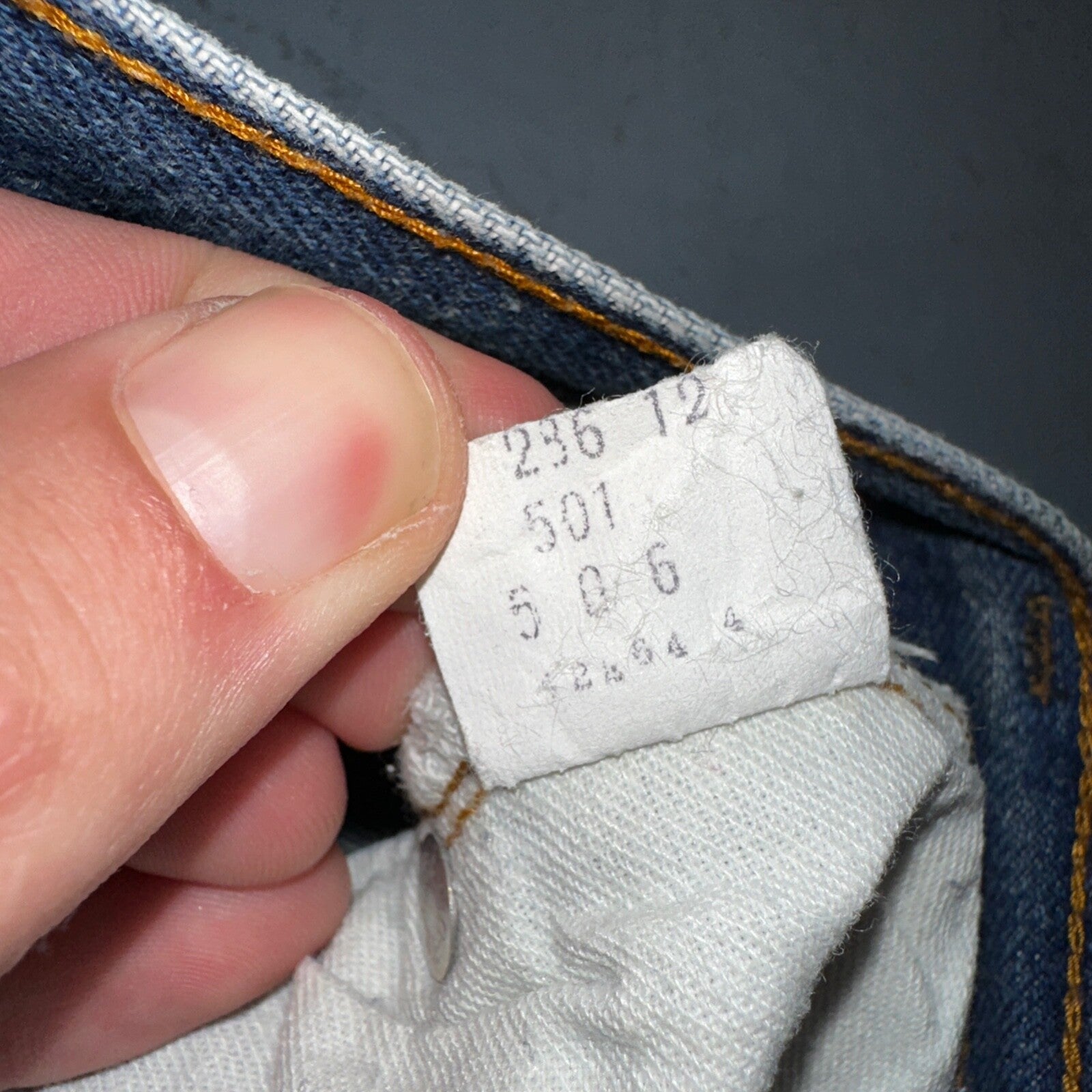 Levis 501 Vintage 80s Redline Selvedge USA XX Jeans Med Wash 28x36 Act 27x32