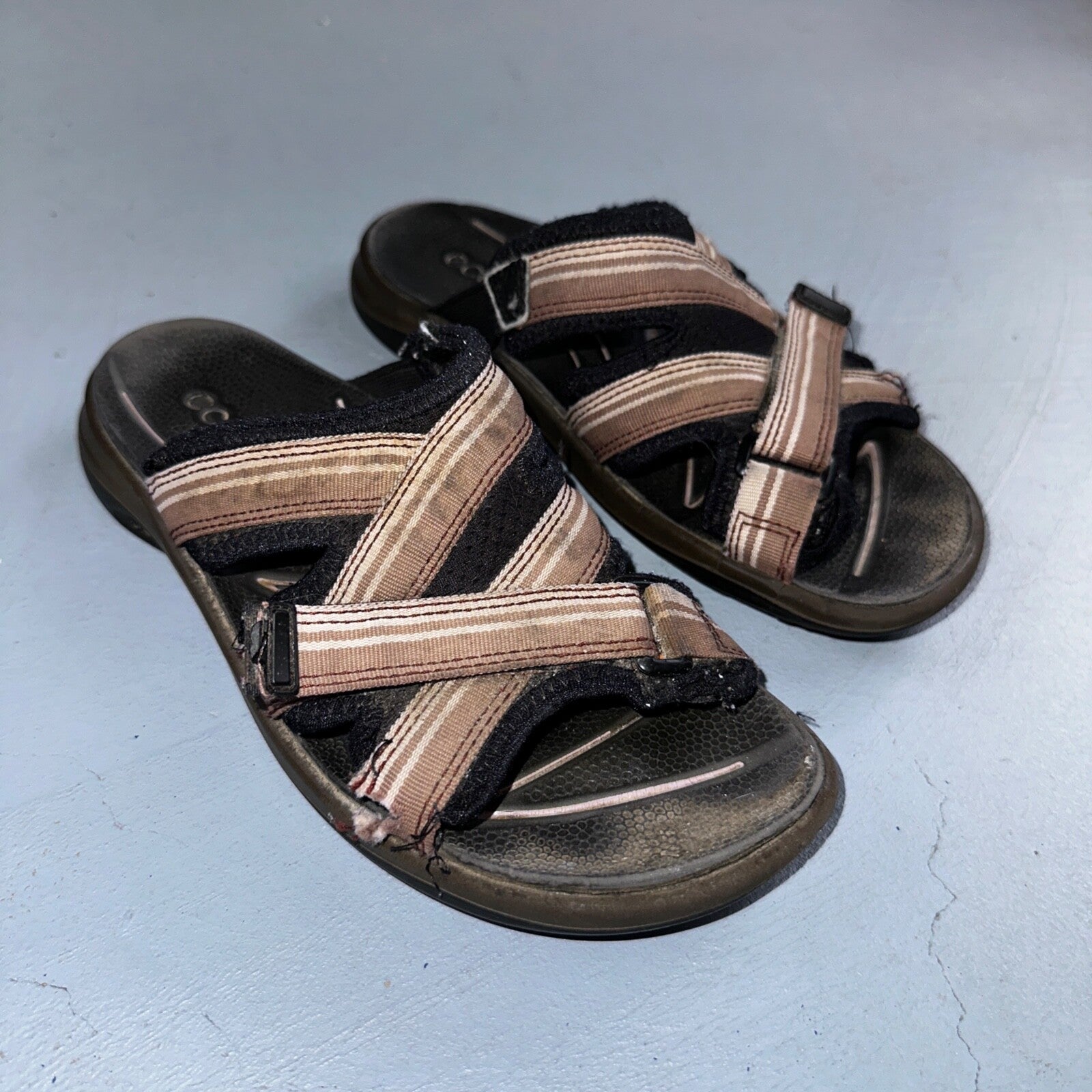 Ecco Hiking Sandals Womens 37 US 6/6.5 Brown Offroad Yucatan Outdoors FLAWS