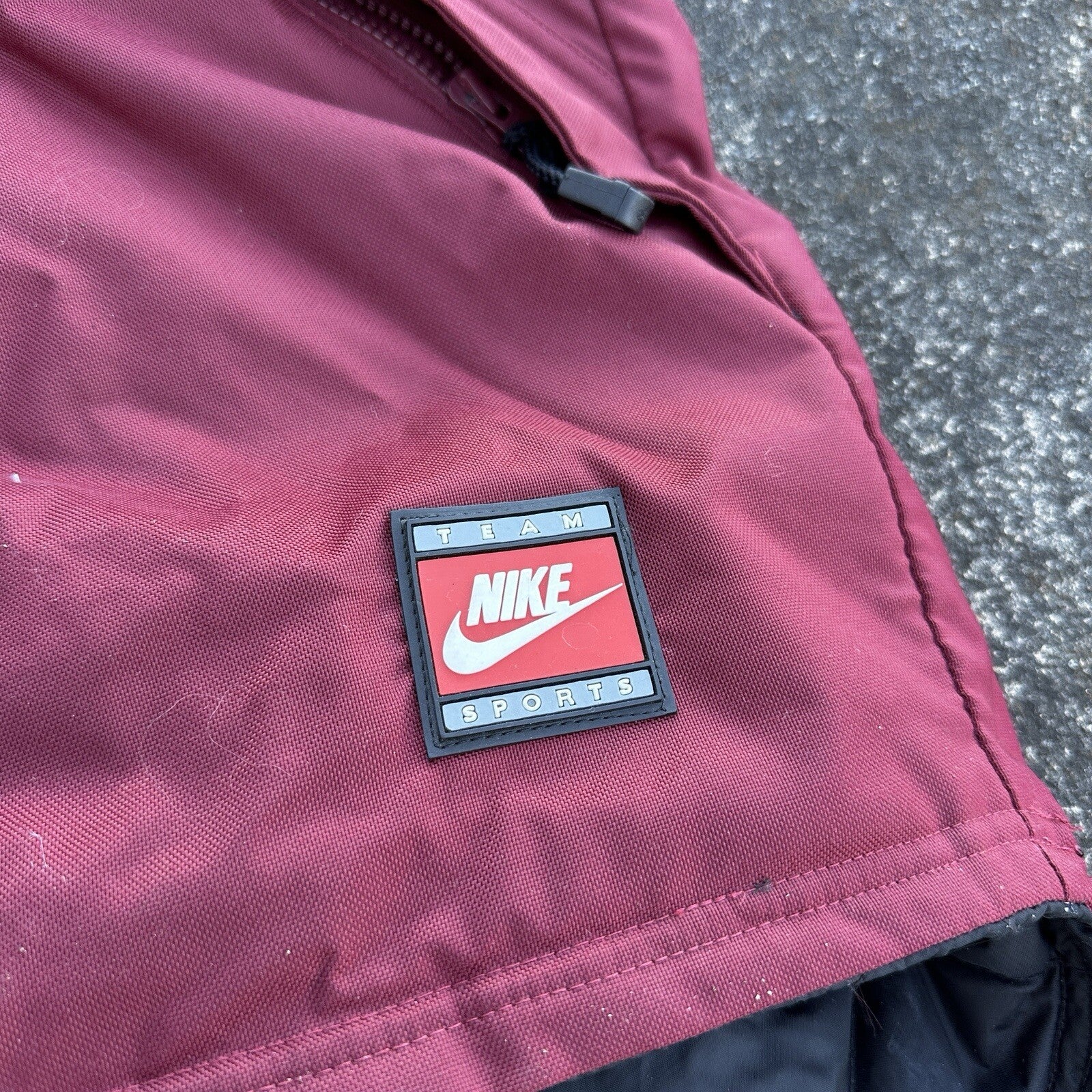 VTG 90s Nike Team Sports Logo Spellout Coat Jacket Parka Men’s M 1990s Red