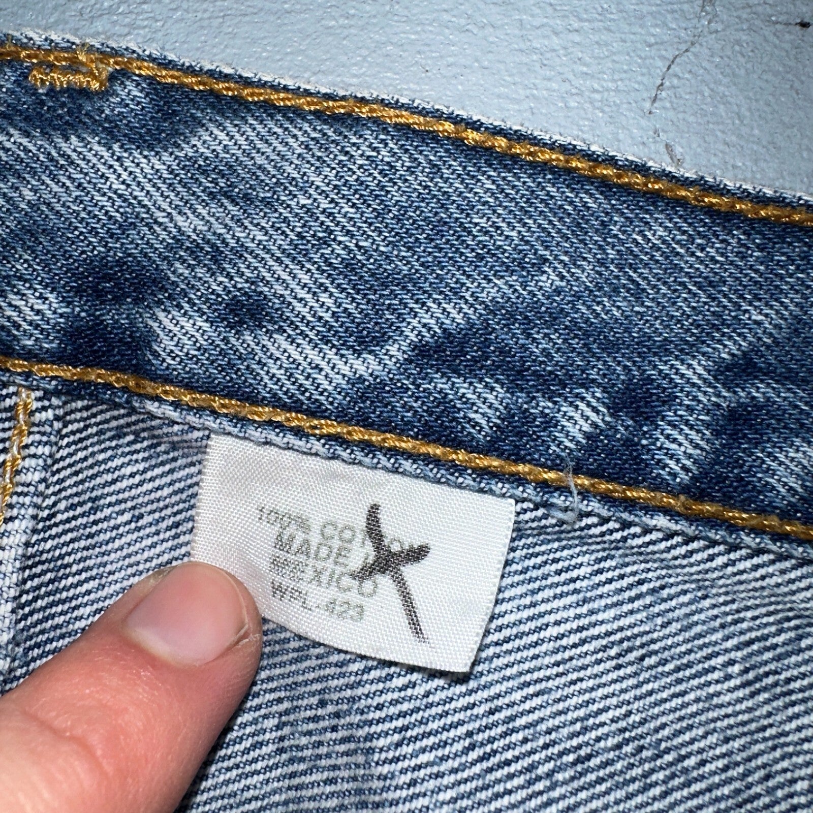 Levis 501 Vintage Y2K XX Straight Leg Jeans Blue Med Wash 36x34 Act 35x34