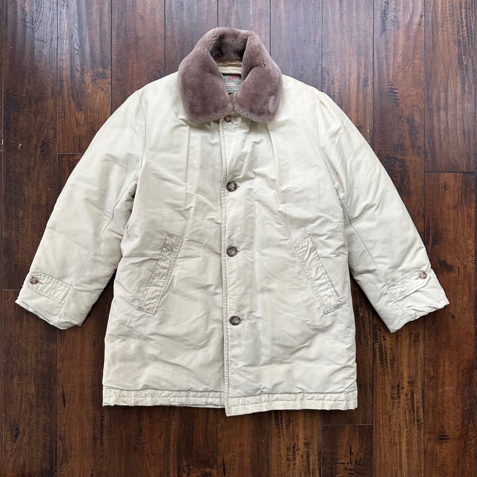 Vintage Comfy Outdoor Garment All Down Jacket Khaki Medium Seattle WWII 50s 40s