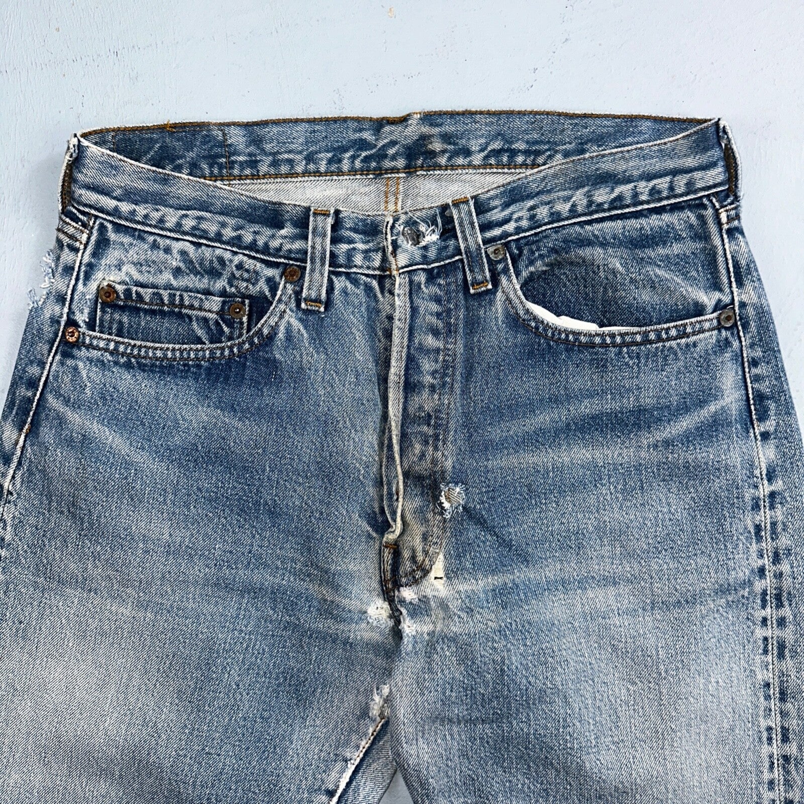 Levis 501 Vintage 80s Redline Selvedge USA XX Jeans Light Wash Capri Act 30x25