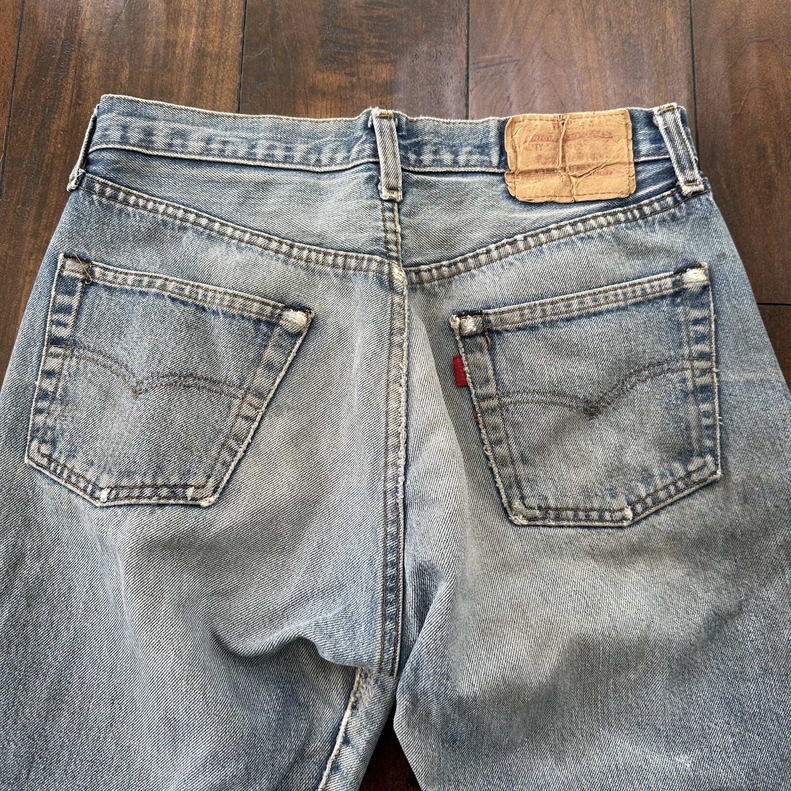 Levis Vintage 80s Redline Selvedge USA 501 Light Wash Jeans 70s 31x36 Act 28x31