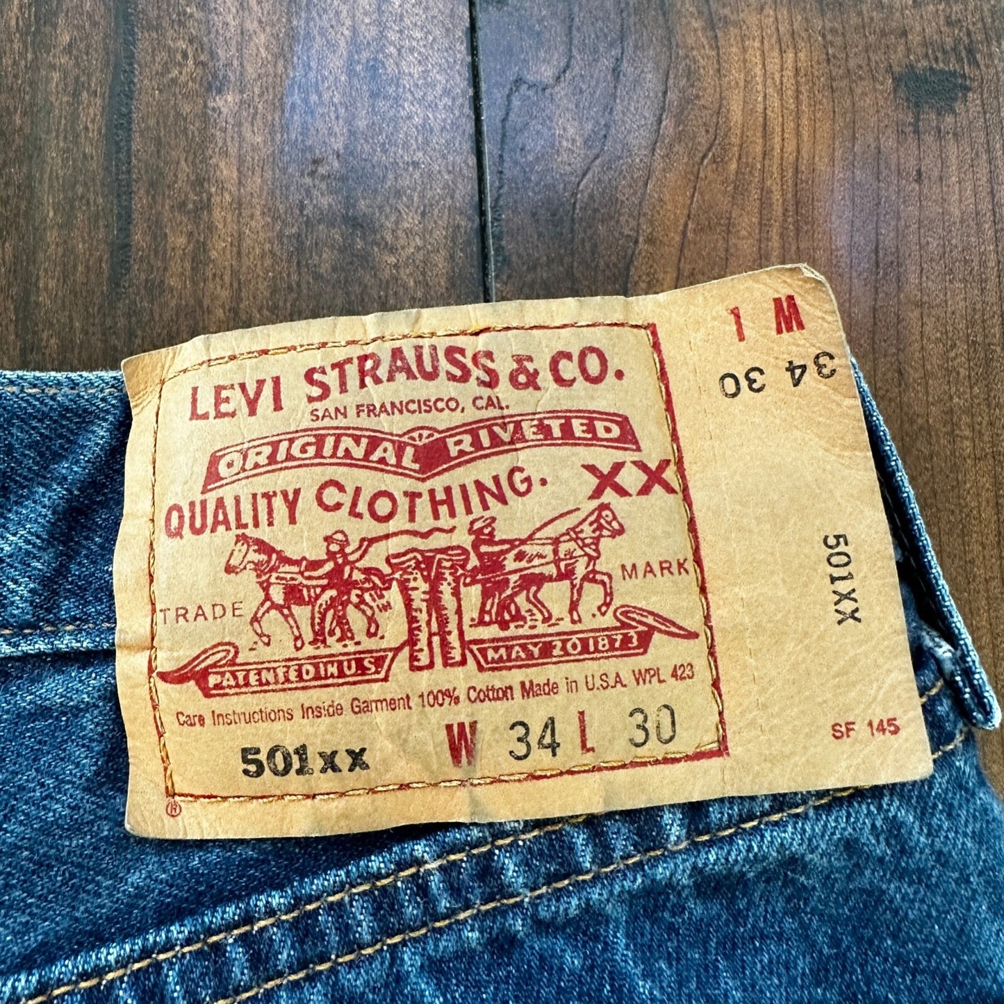 VTG Levis 501 XX Button Fly 90s USA Jeans Denim Straight Capri 34x30 Act 30x26