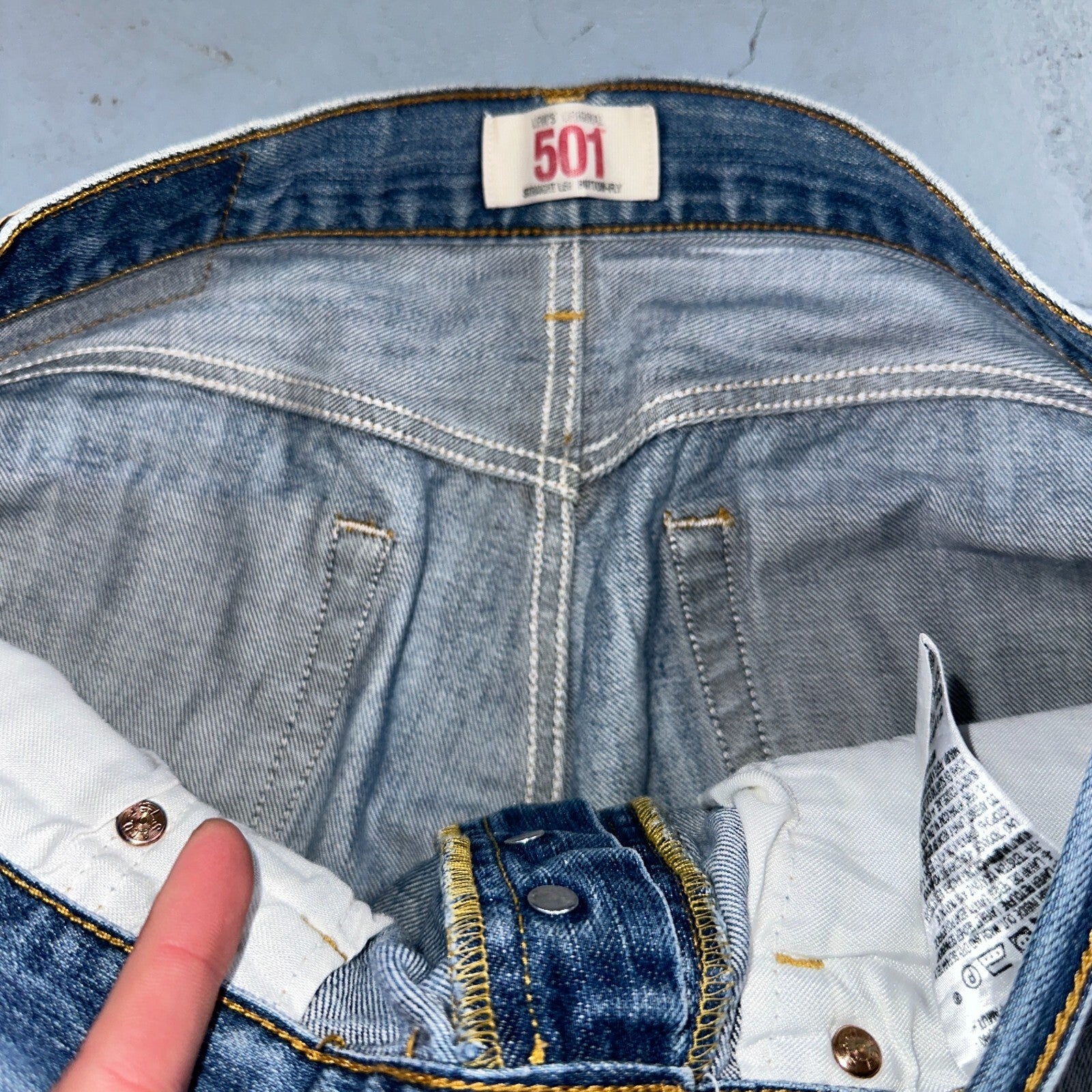 Levis 501 Vintage Y2K XX Straight Leg Jeans Blue Light Wash 33x32 Act 31x30