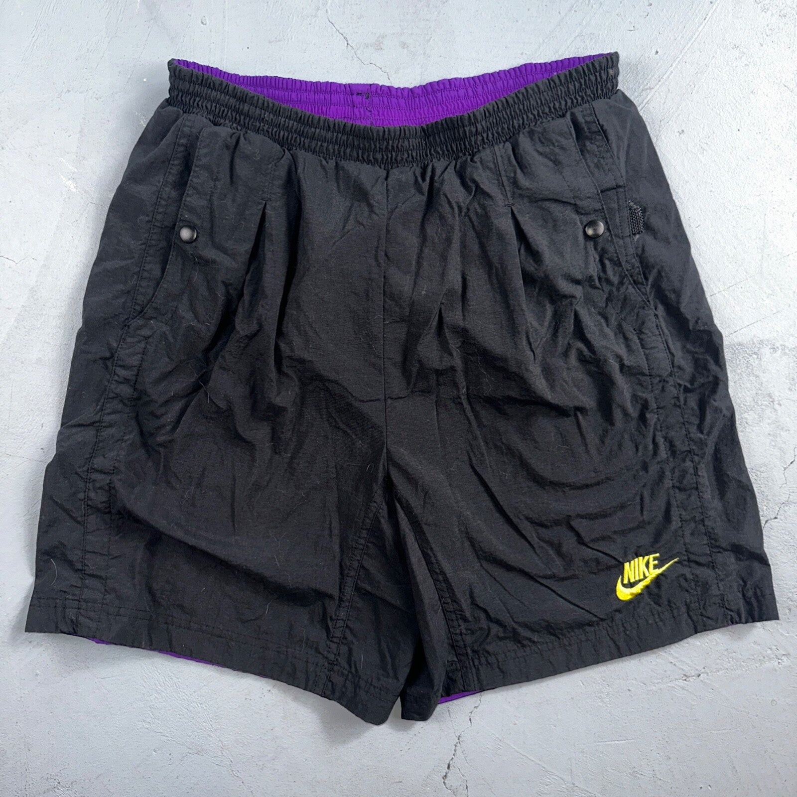 Nike ACG VTG Swim Trunk Mens M Black Cargo Pocket Outdoor Hiking Elastic 90s