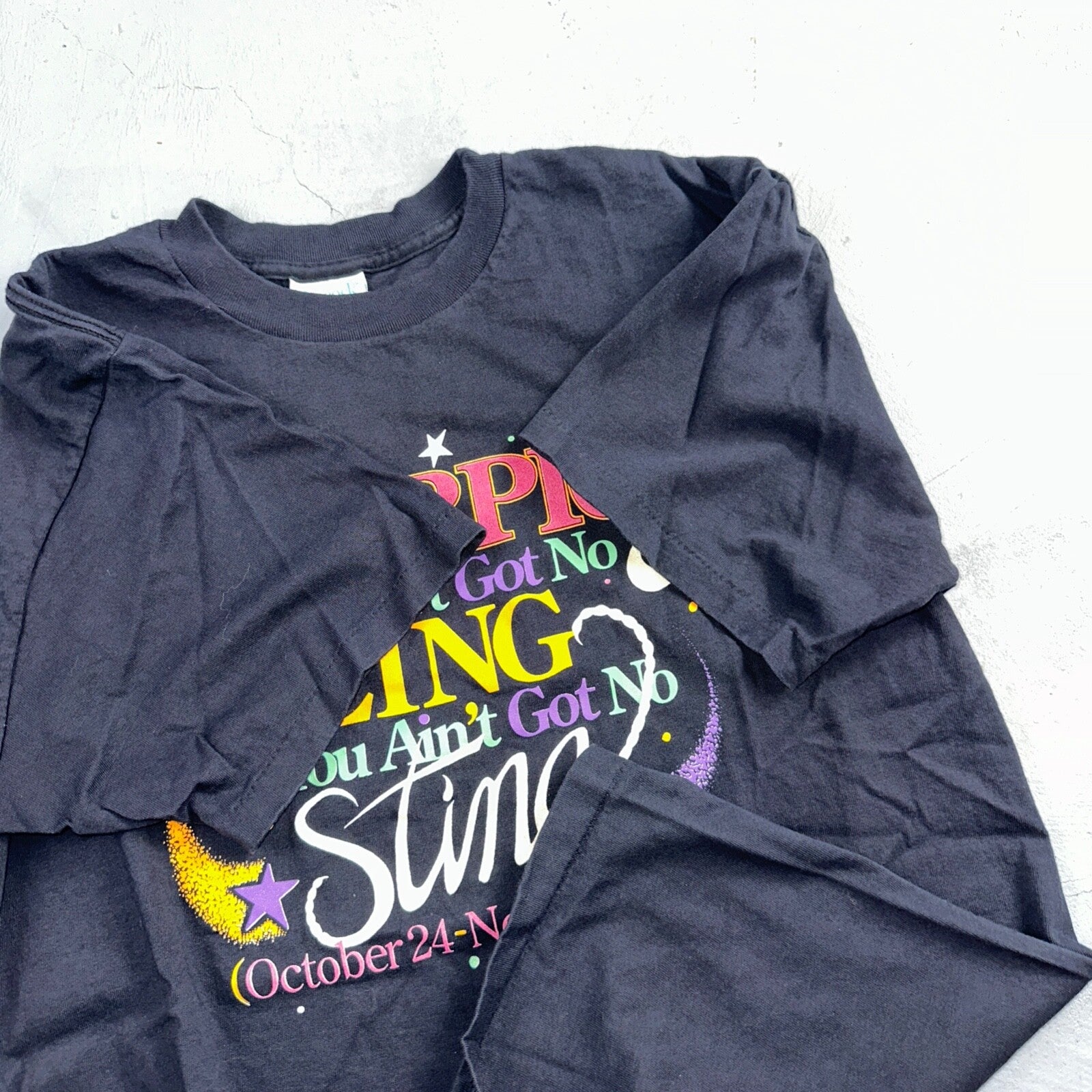Scorpio Zing Sting Funny Text VTG T Shirt Moons Stars Signs Humor Joke Cute
