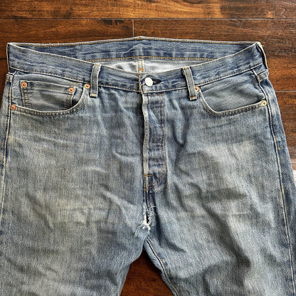 Levis 501 Vintage Y2K Straight Leg XX 2000s Jeans 35x30 Light Wash 36x28