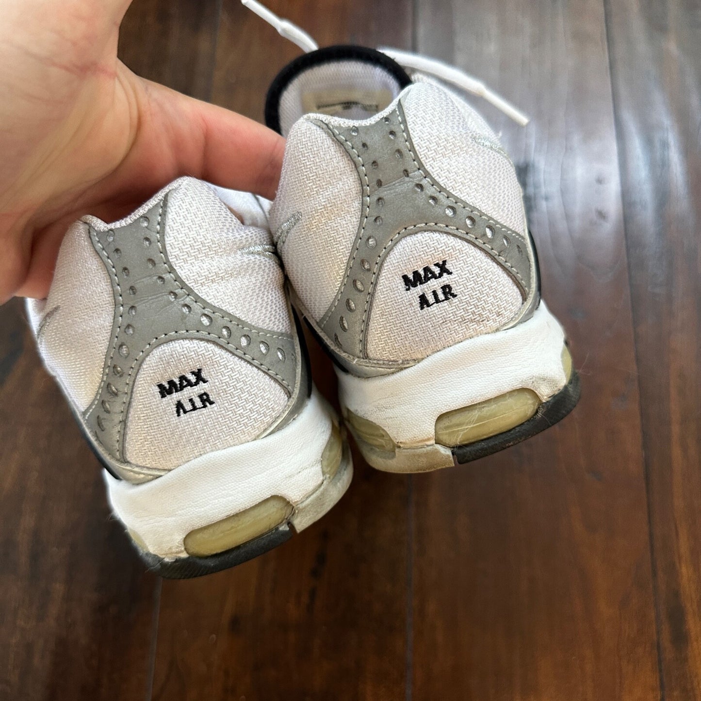 VTG Nike Air Max Womens Athletic Shoes 308677 101 Silver Black White 9.5 Y2K