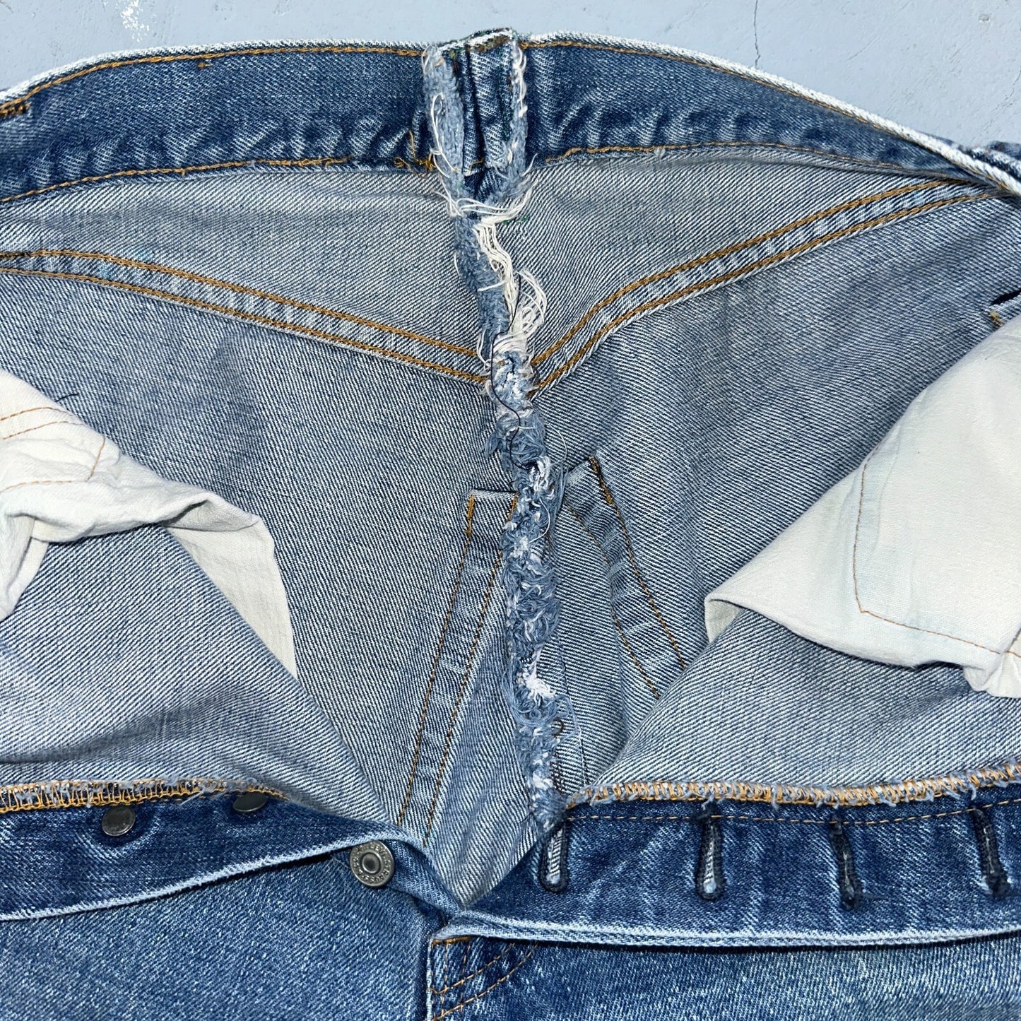 Levis 501 VTG 70s SS Redline Selvedge Jeans XX Med Wash 27x31 Tailored Altered