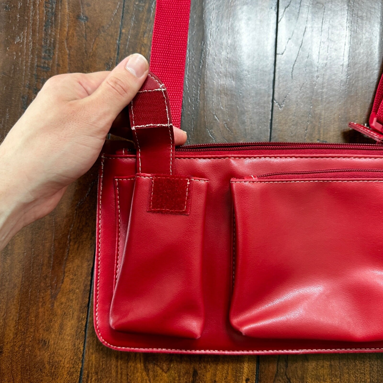 Women’s Crossbody Bag Medium Pockets Purse RED Color VTG 1980s 80s