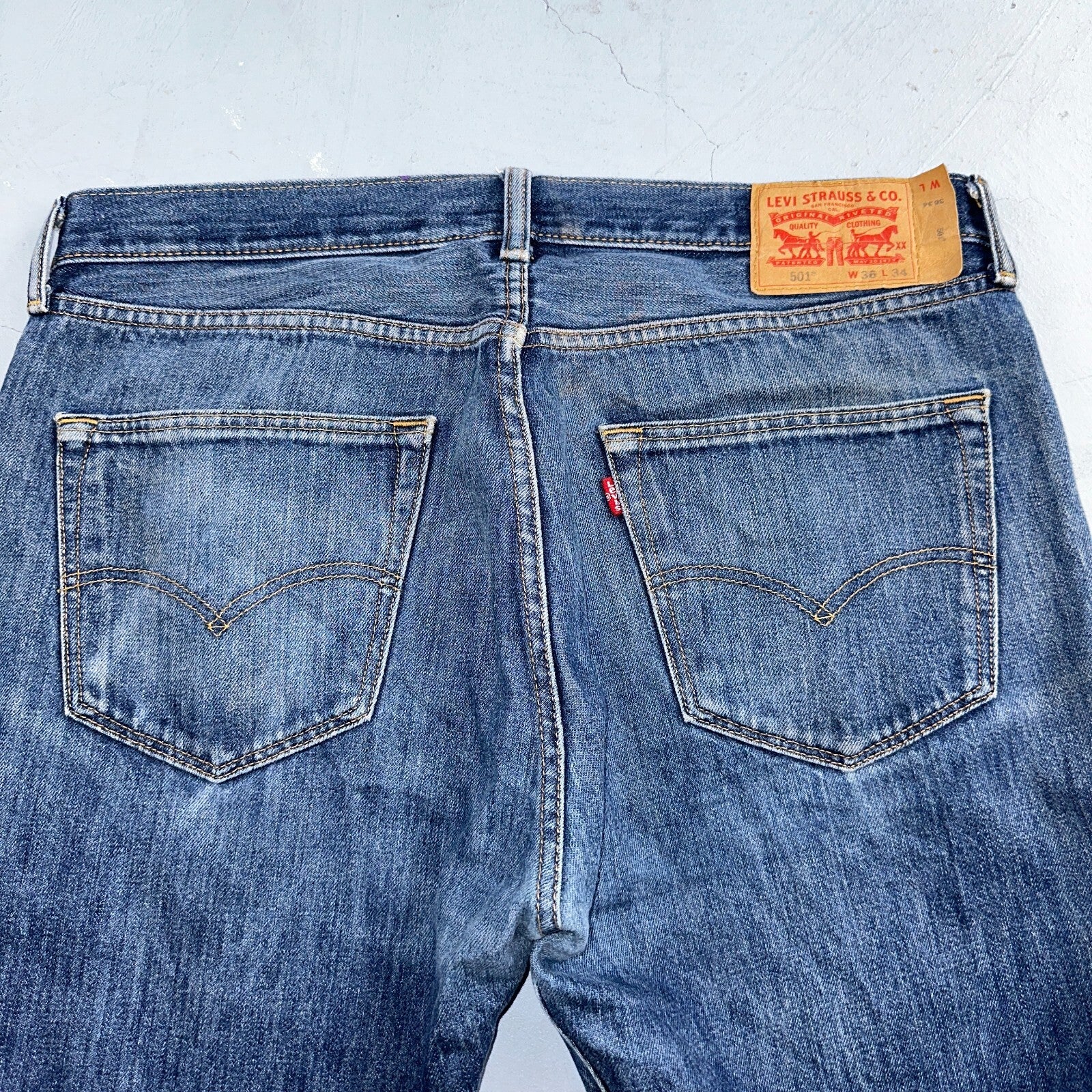 Levis 501 Y2K XX Straight Leg Jeans Blue VTG Med Wash 36x34 Act 37x32