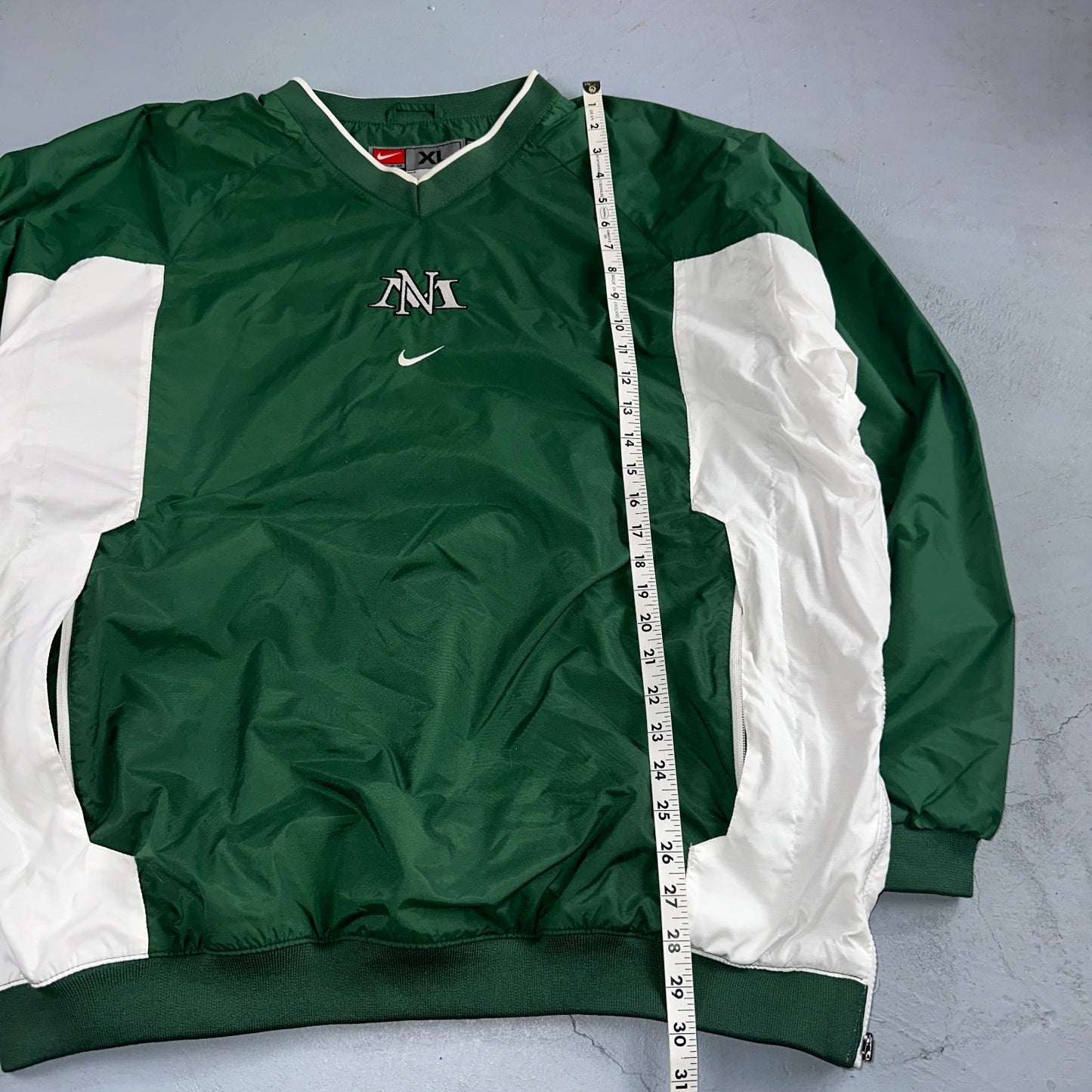 Vintage 90s Nike Men's Swoosh V-Neck Green Pullover Windbreaker XL Center Swoosh