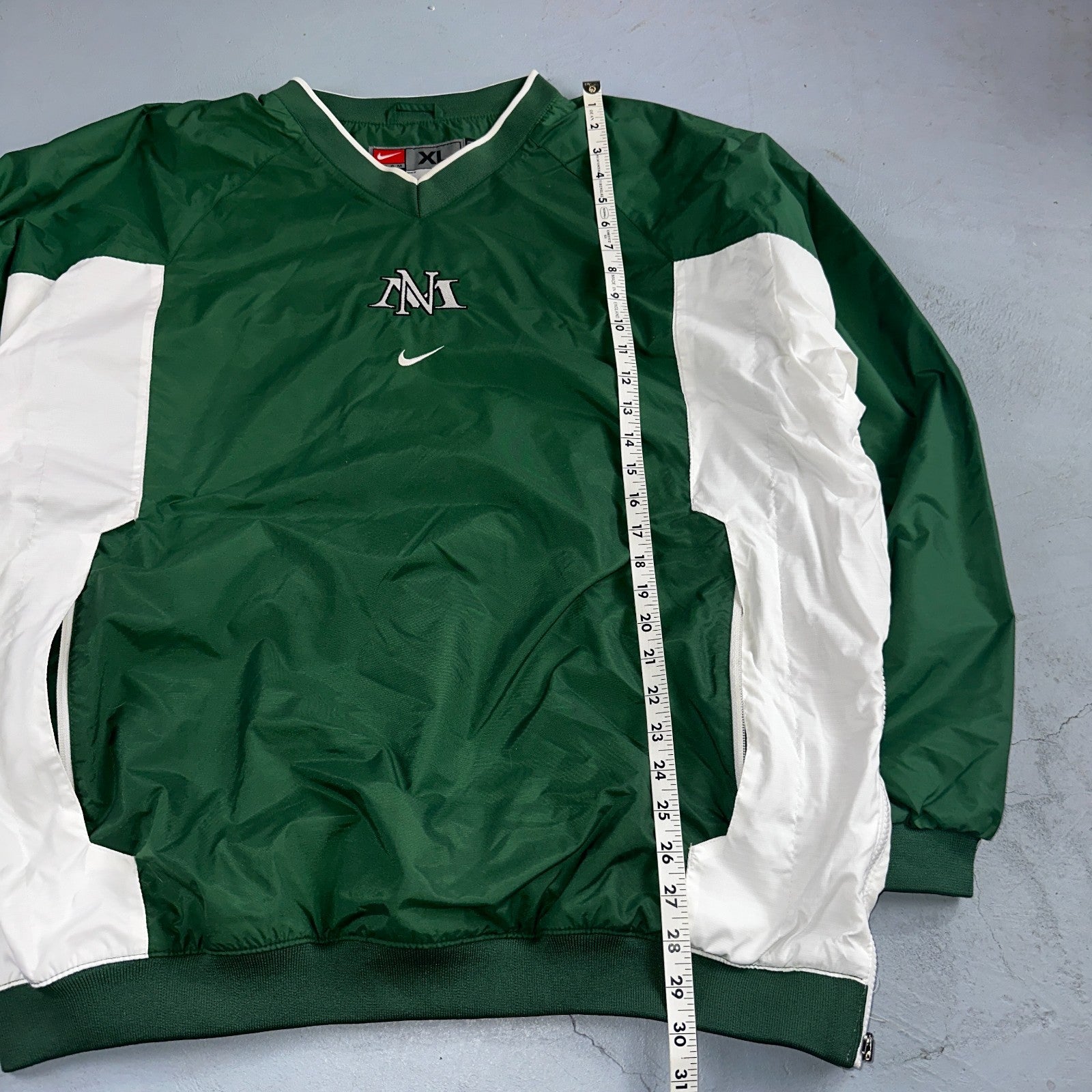 Vintage 90s Nike Men's Swoosh V-Neck Green Pullover Windbreaker XL Center Swoosh