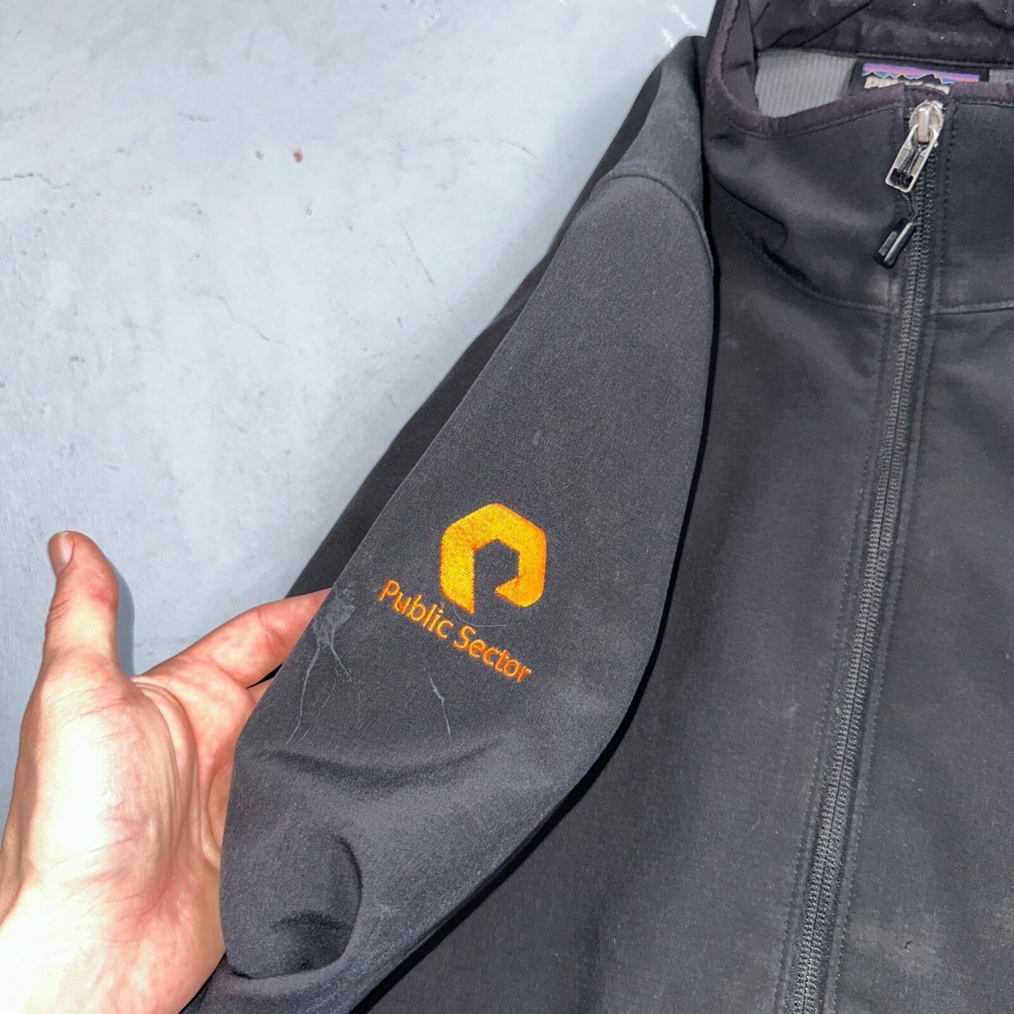 Patagonia Men’s L Black Adze Polartec Hybrid Jacket Coat Company Logo Full Zip