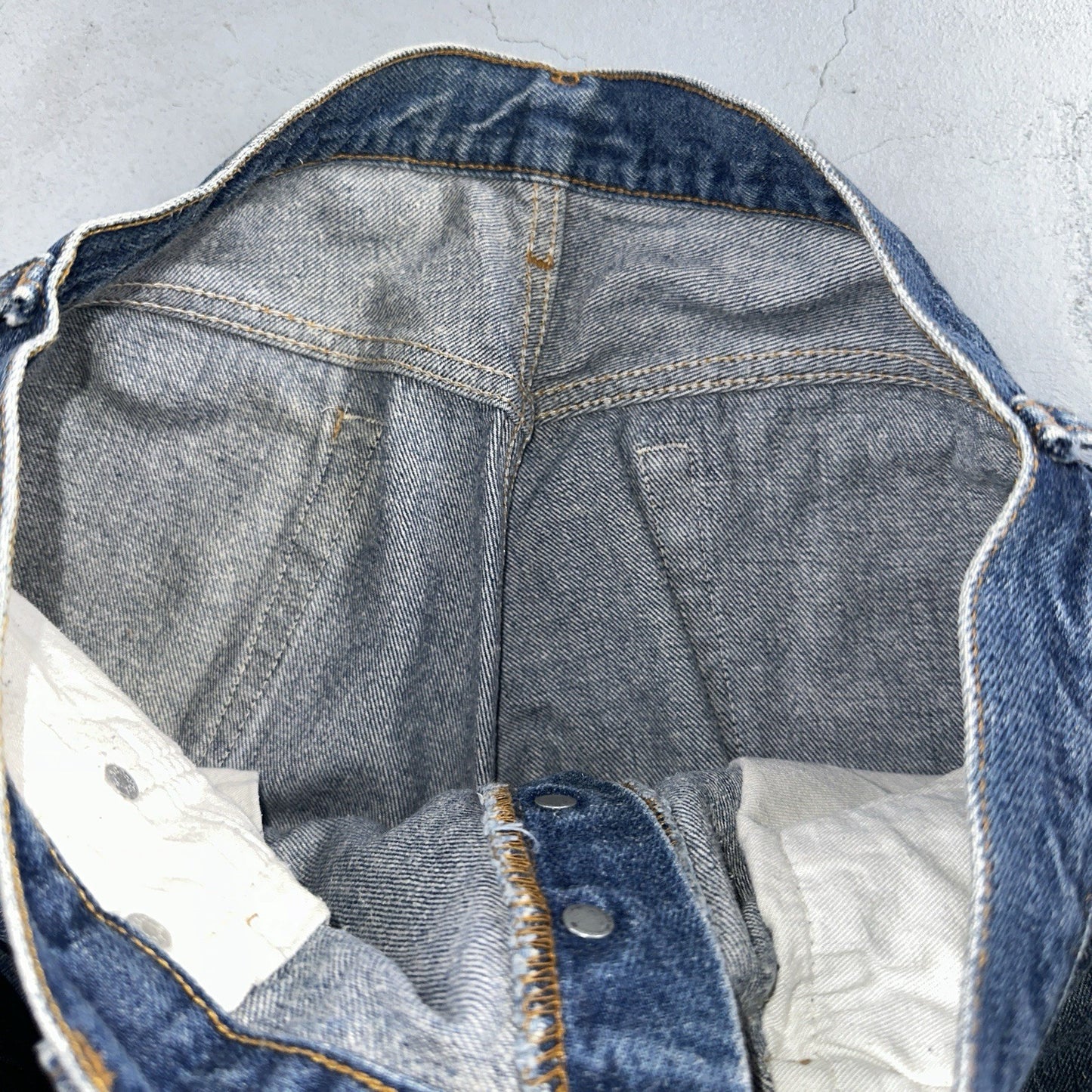 Levis 501 Vintage 80s USA XX Straight Leg Jeans Blue Light Wash 36x40 Act 32x29