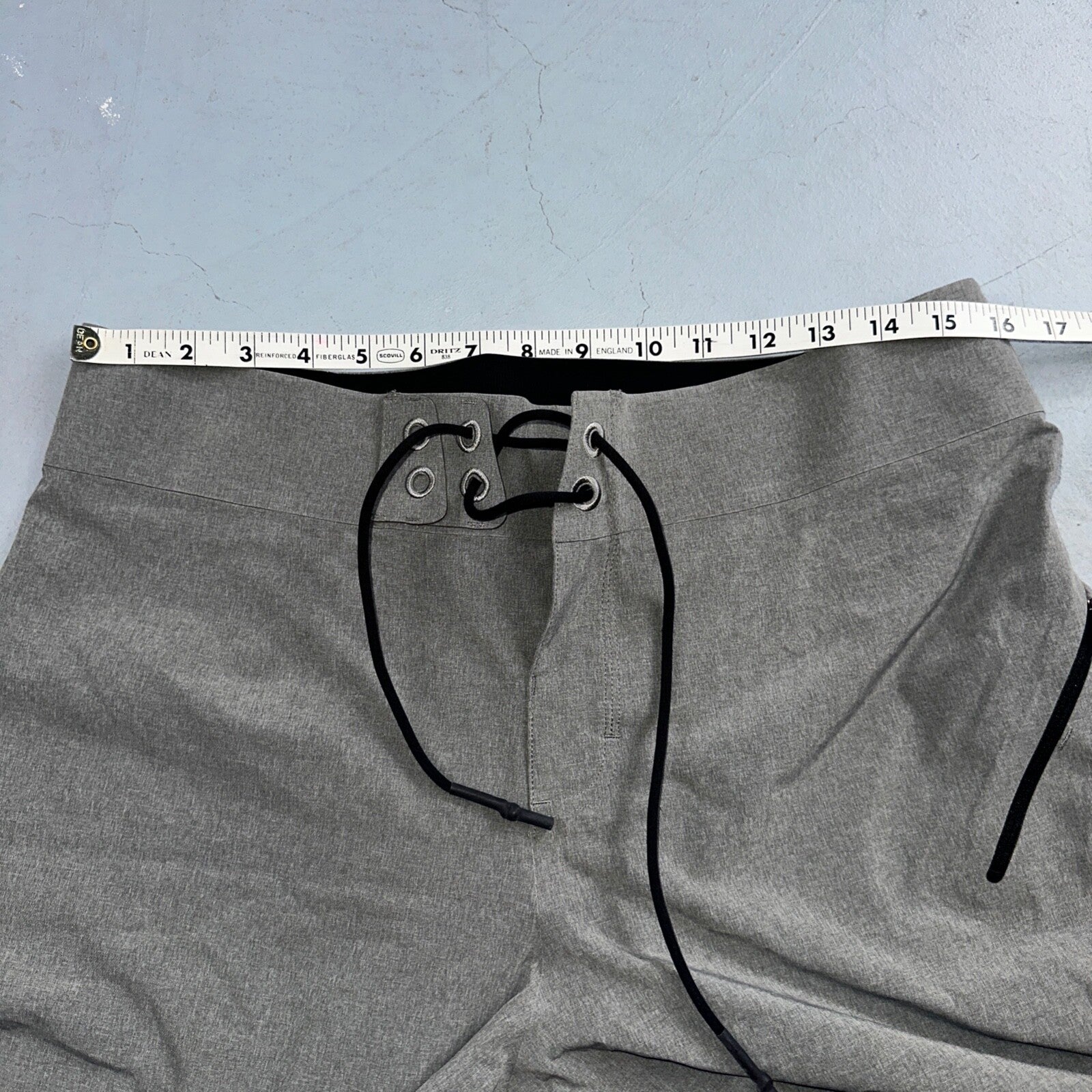 Lululemon Board Shorts Mens 34 Gray Swim Trunks Current State 7” Inseam Casual