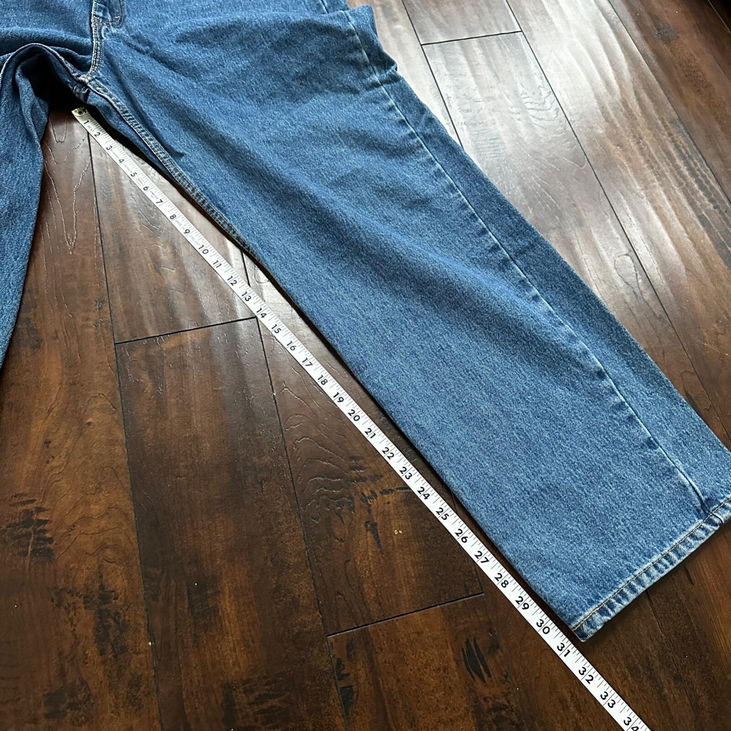 Levis 550 Denim Jeans Relaxed Fit Tapered Leg 42x32 Act 42x31 Med Wash