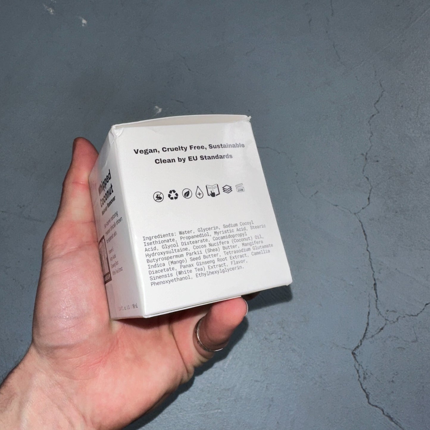 STRIP MAKEUP Whipped Coconut Makeup Remover 3.4 fl oz / 100 ml NIB