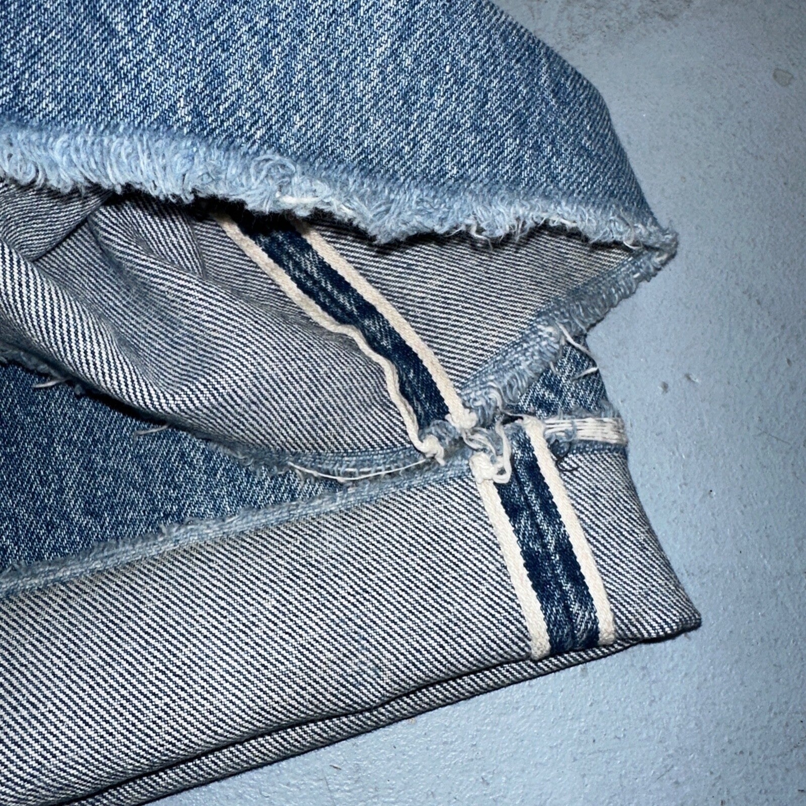 Levis 501 Vintage 80s Redline Selvedge USA XX Jeans Light Wash 524 Act 25x29