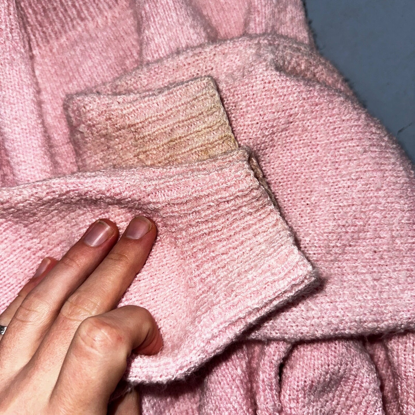 Vintage Pink Knit Sweater Cardigan Womens 70s 80s Basic Cozy Essential Winter