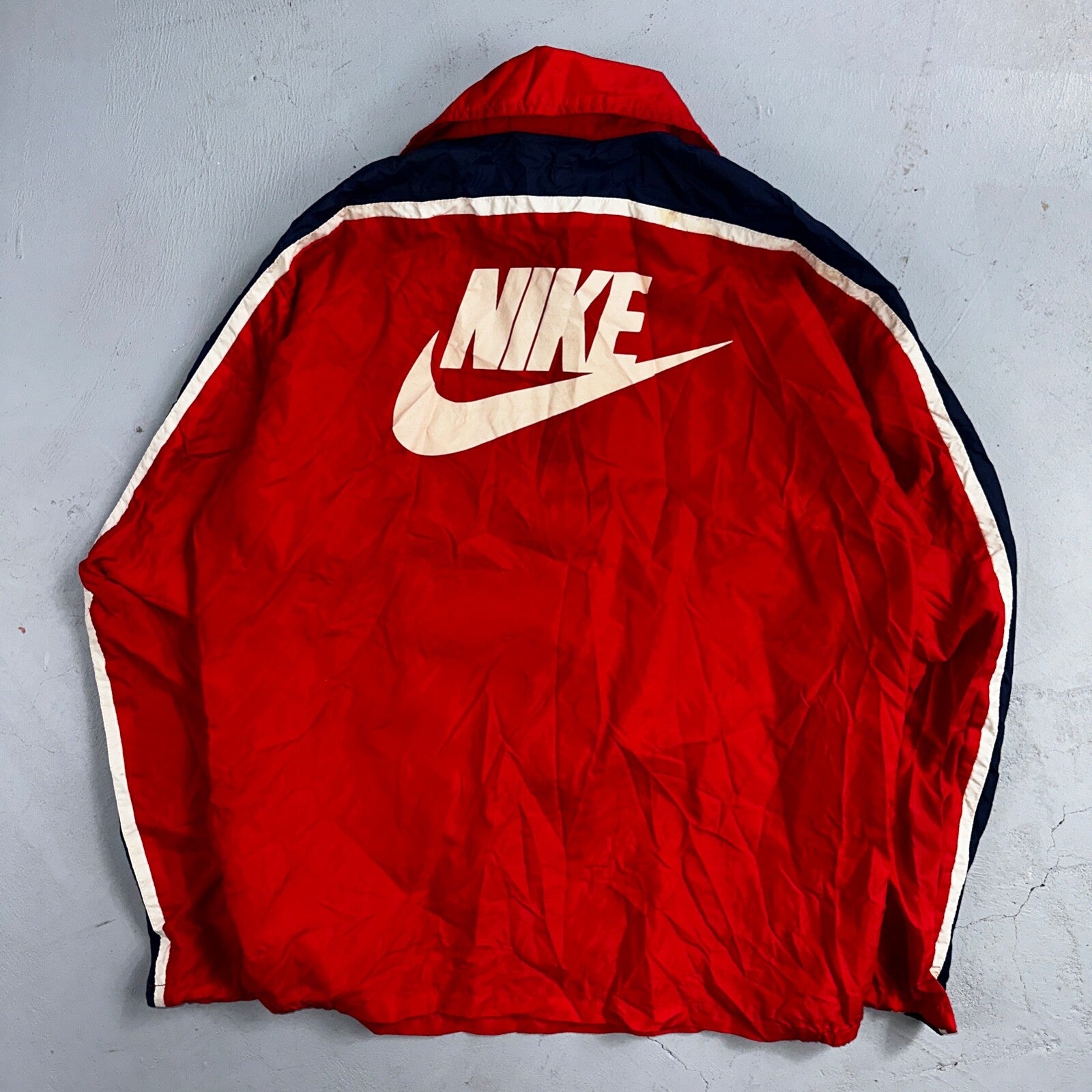 Nike 1980s Blue Tag Vintage Jacket Nylon 70s Windbreaker Running Front Youth XL