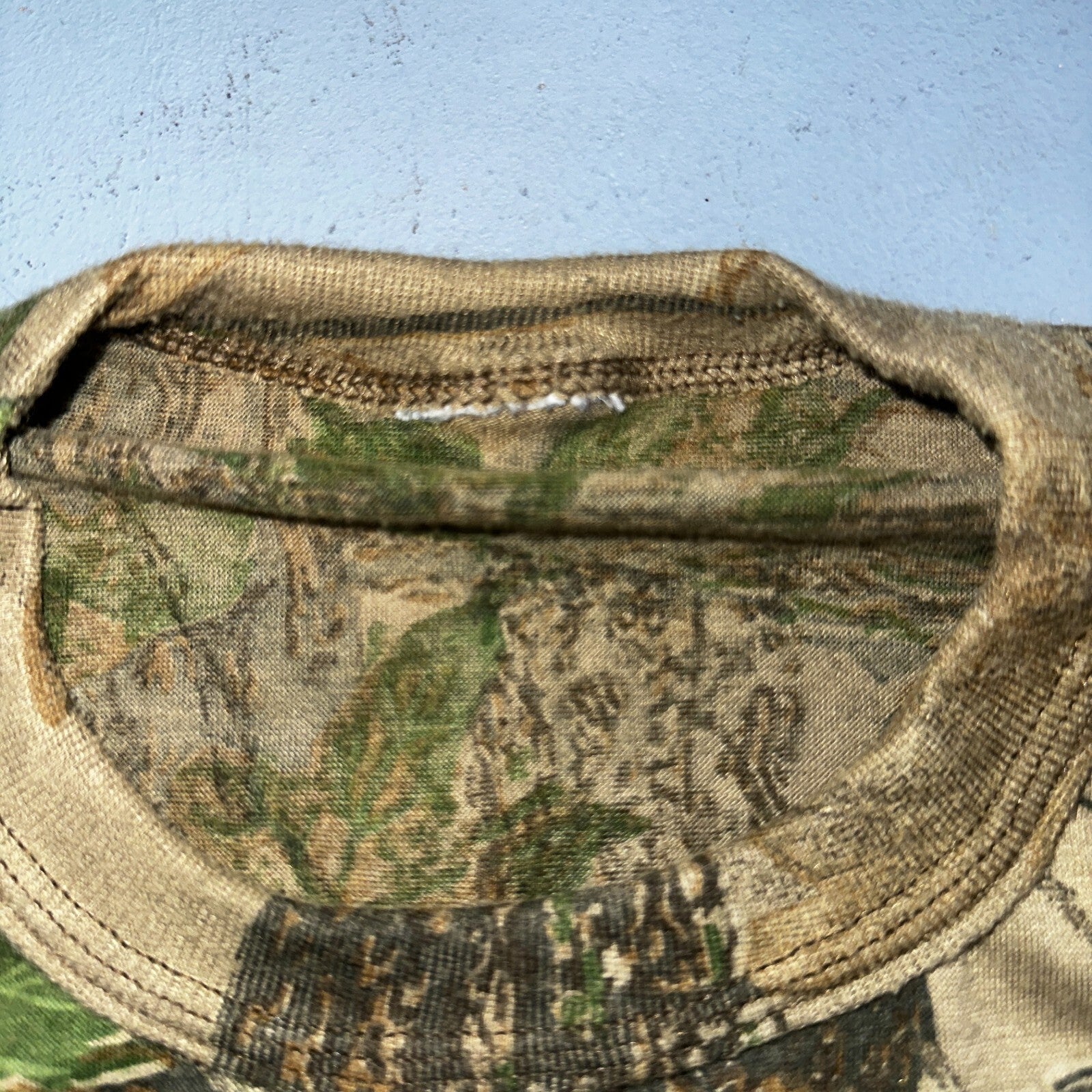 Camo 90s Real Tree VTG T Shirt Long Sleeve Woodland Hunting Pocket Rare Forest