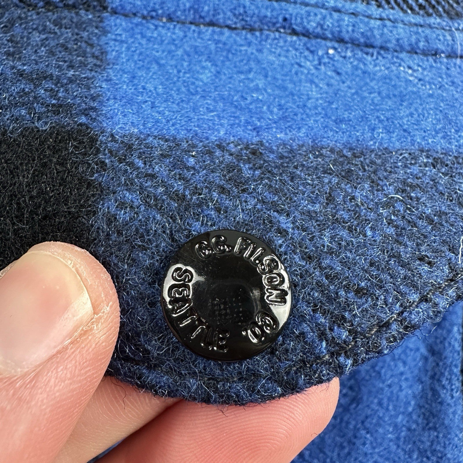 Filson CC Wool Mackinaw Cruiser Jacket Blue Plaid L Distressed VTG USA