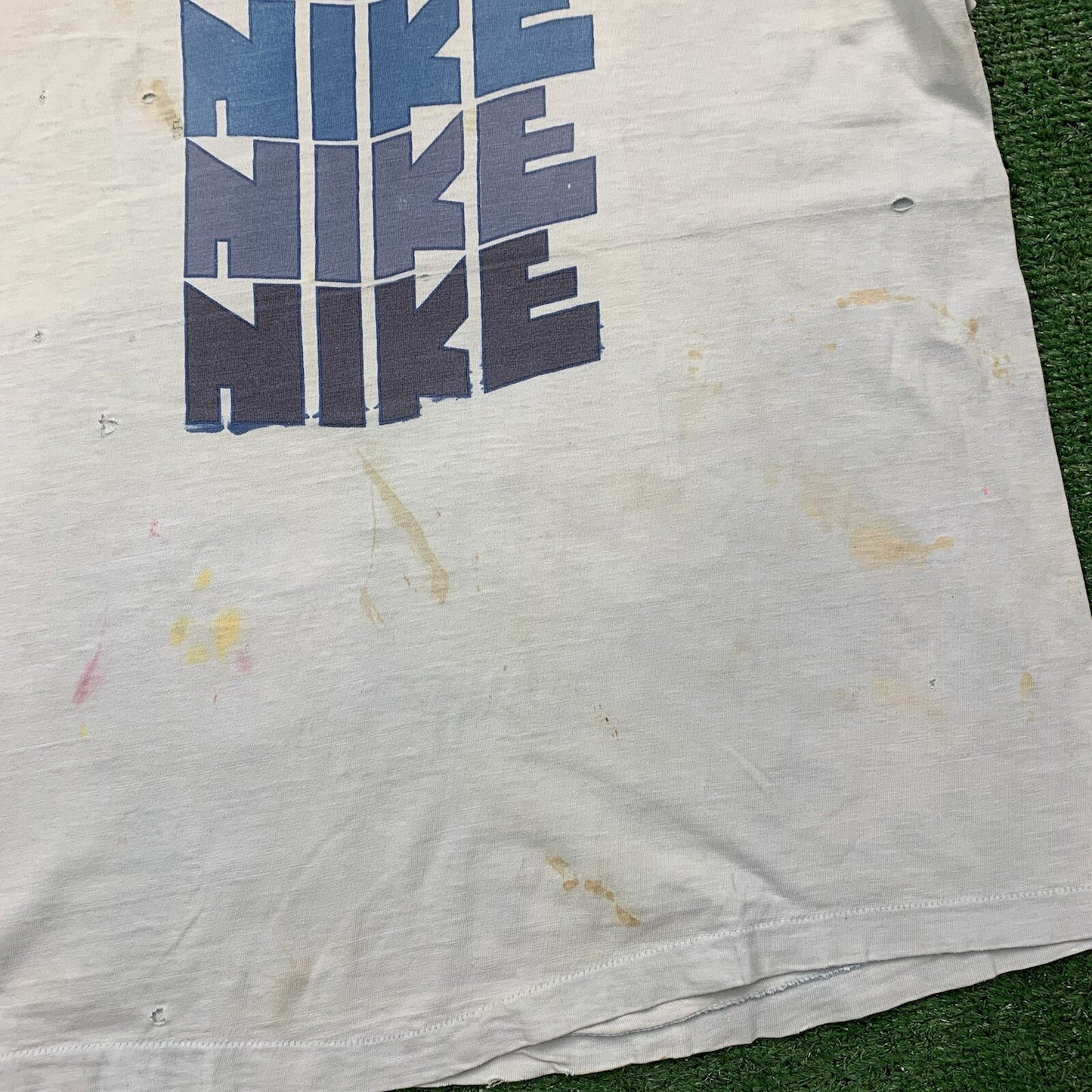 Nike Vintage T Shirt Mens L Quad Block Print Thrashed 70s Original Distressed