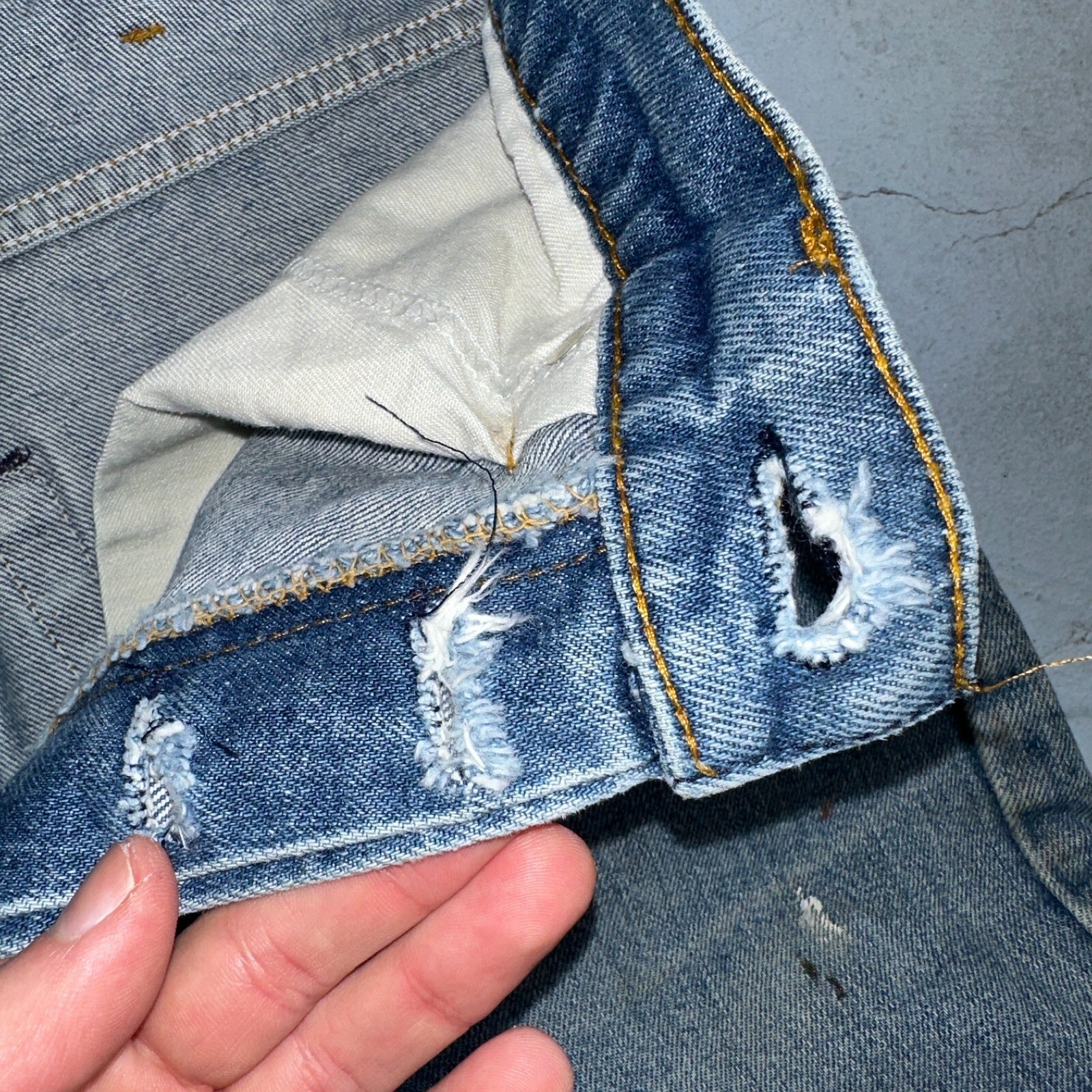 Levis 501 Vintage 80s USA XX Straight Leg Jeans Blue 20502 Paint 34x32 Act 32x30