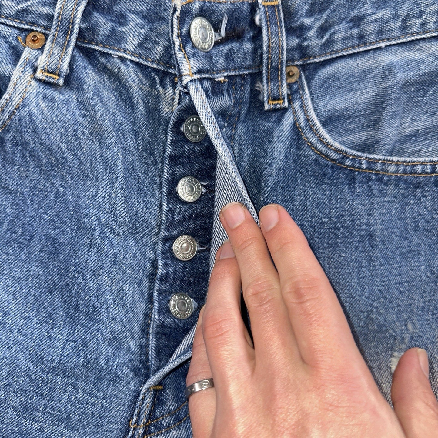 Levis 501 Vintage 80s Redline Selvedge USA XX Jeans Med Wash 32x32 Act 30x29