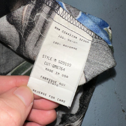 Vintage Quiksilver Mens Short Sleeve Hawaiian Shirt L 90s Made in USA Floral