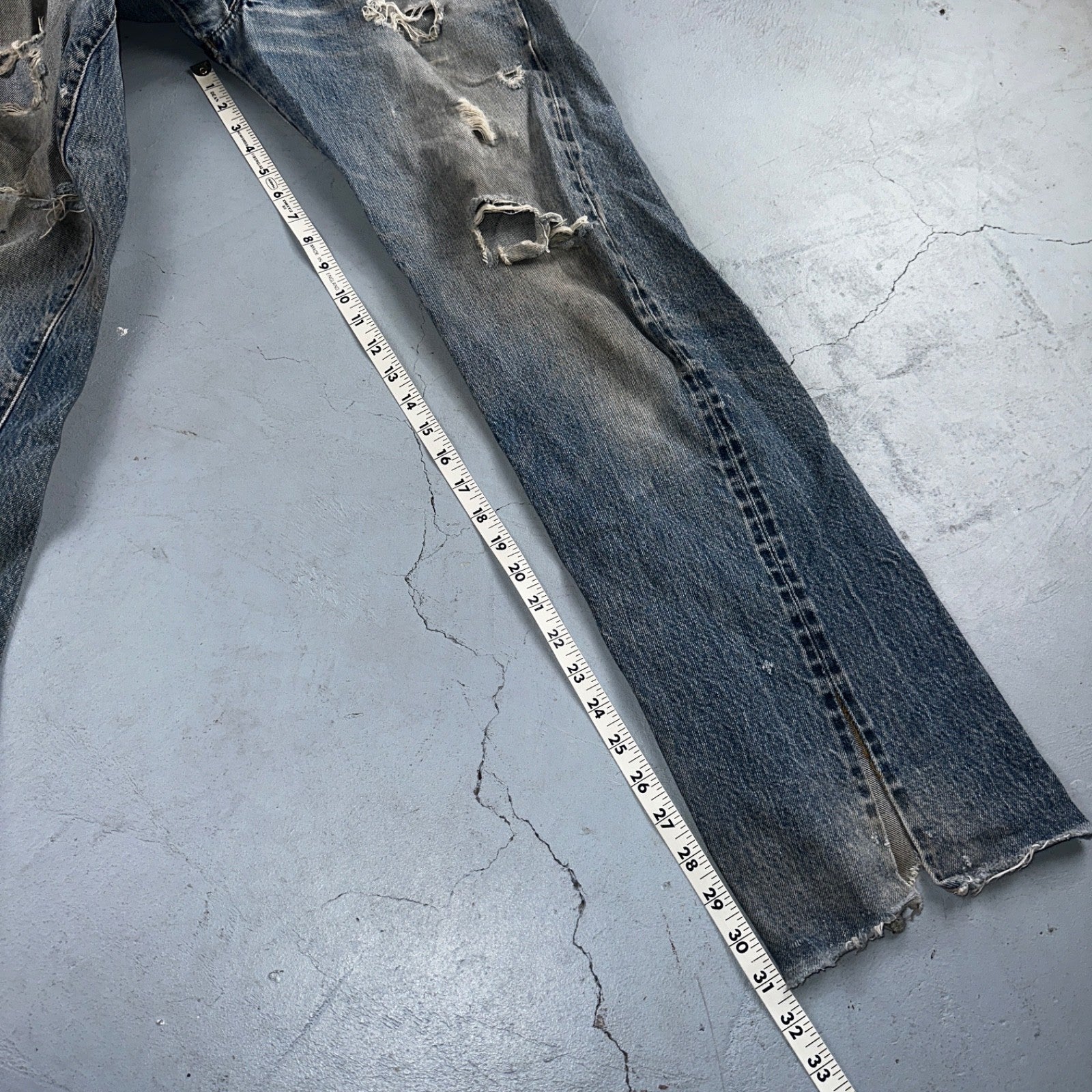 Levis 501 Vintage 80s Redline Selvedge USA Light Jeans Thrashed 32x36 Act 29x32