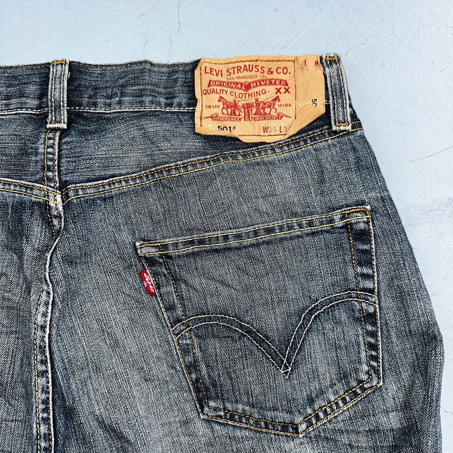 Levis 501 Vintage Y2K XX Straight Leg Jeans Blue Med Wash 34x34 Act 34x32