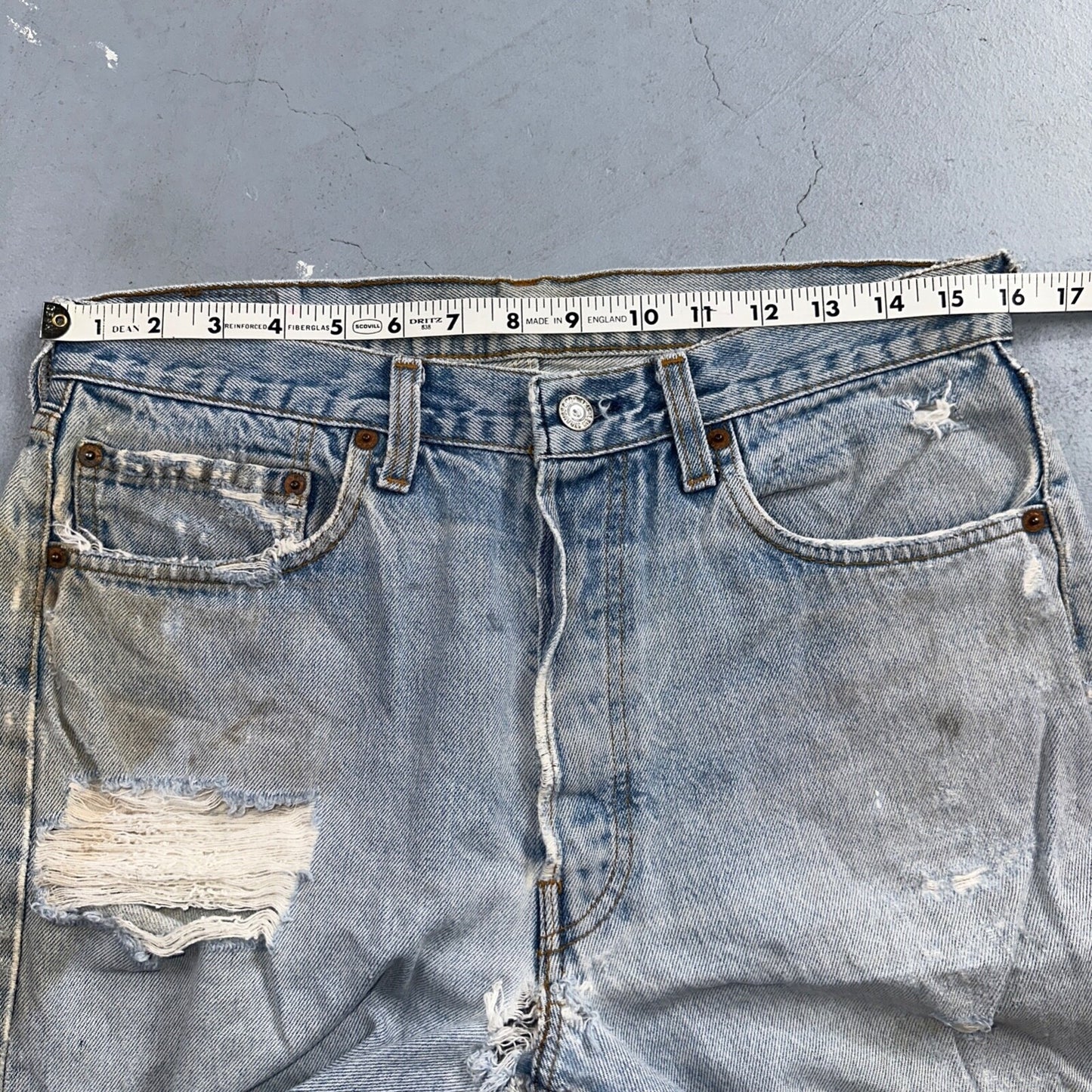 Levis 501 Vintage 80s USA XX Straight Leg Jeans Blue Light Wash Torn Act 32x33