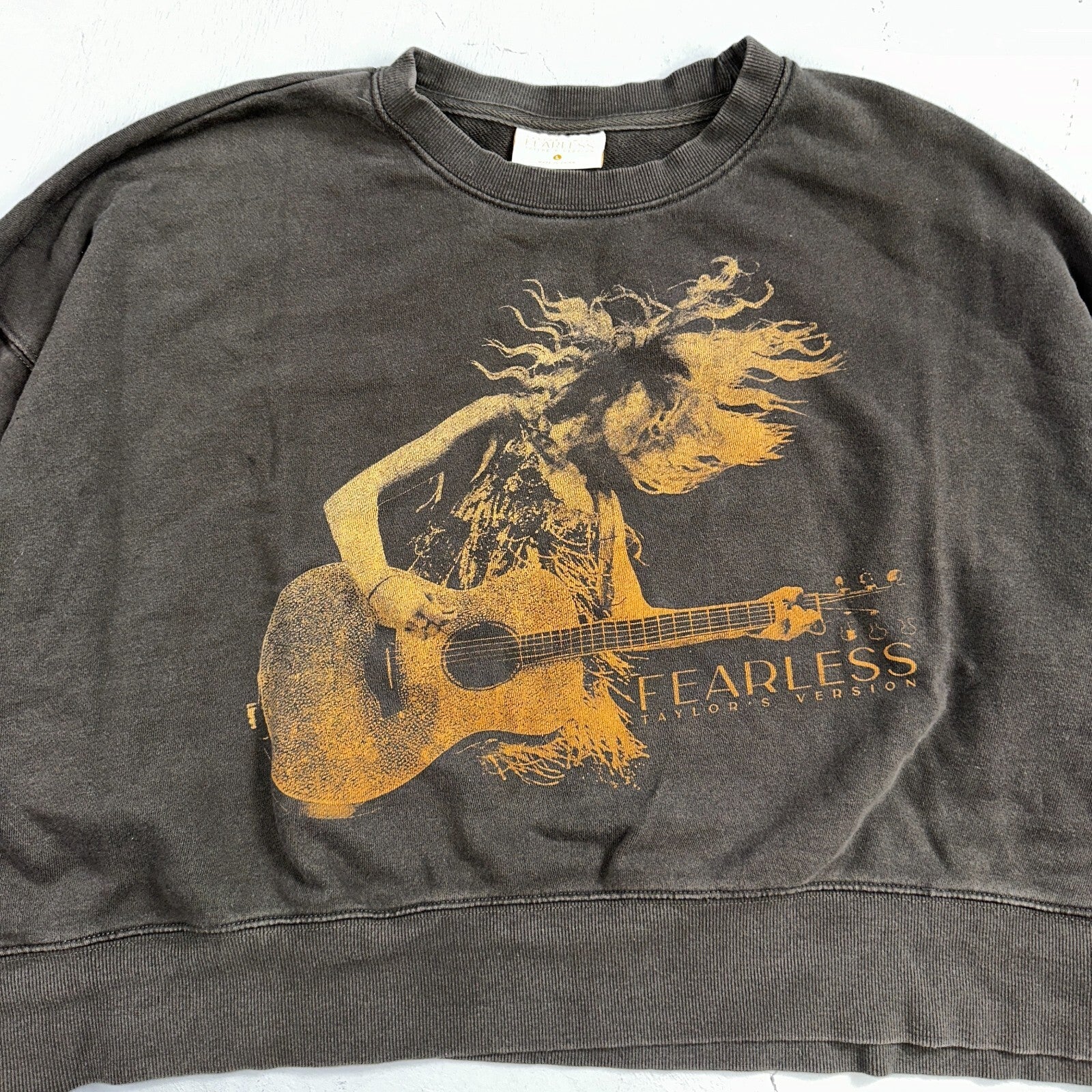 Taylor Swift Fearless Taylor's Version Cotton Cropped Sweatshirt Gray Sz L