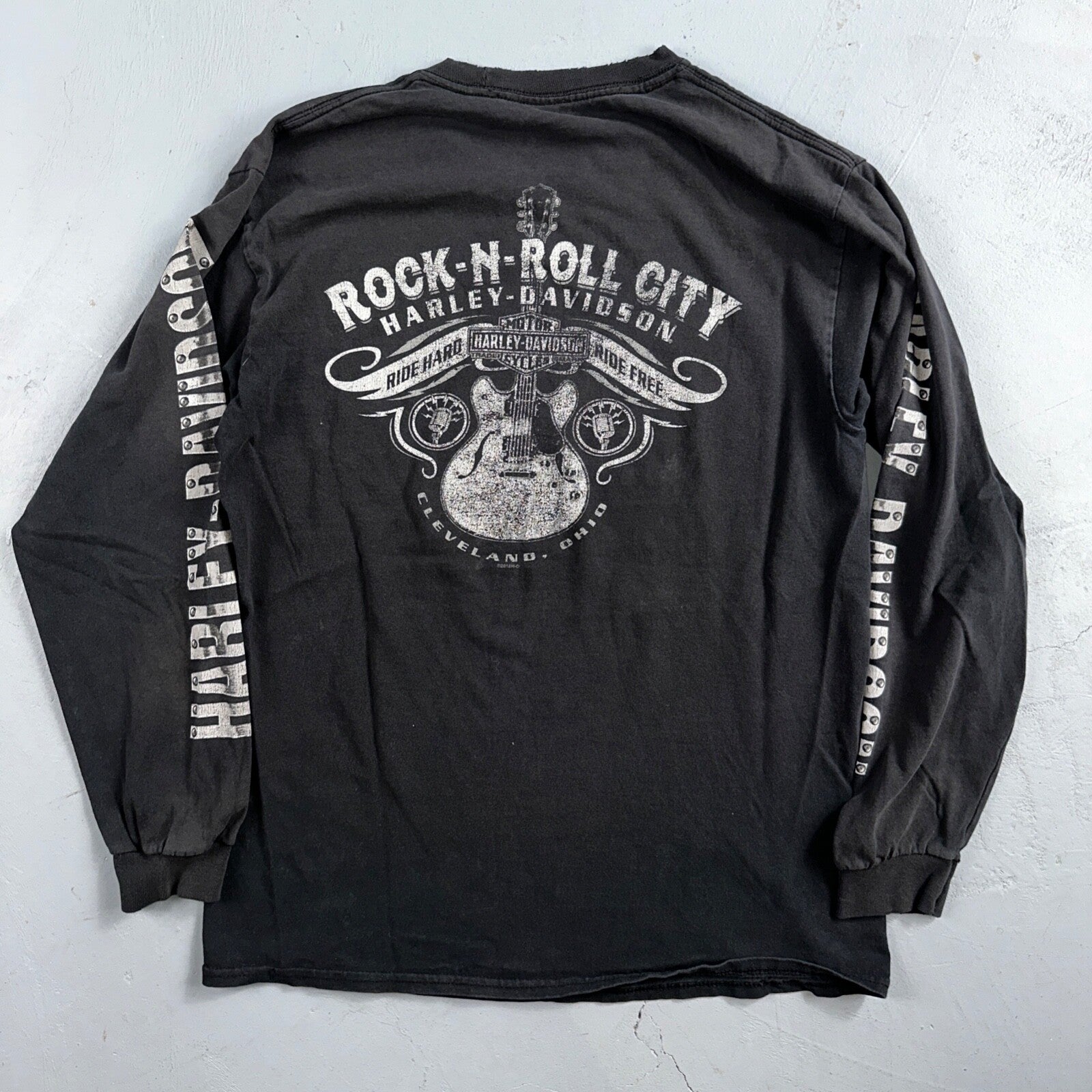 Harley Davidson Y2K Long Sleeve Grunge VTG T Shirt Cleveland Ohio Music 2000s