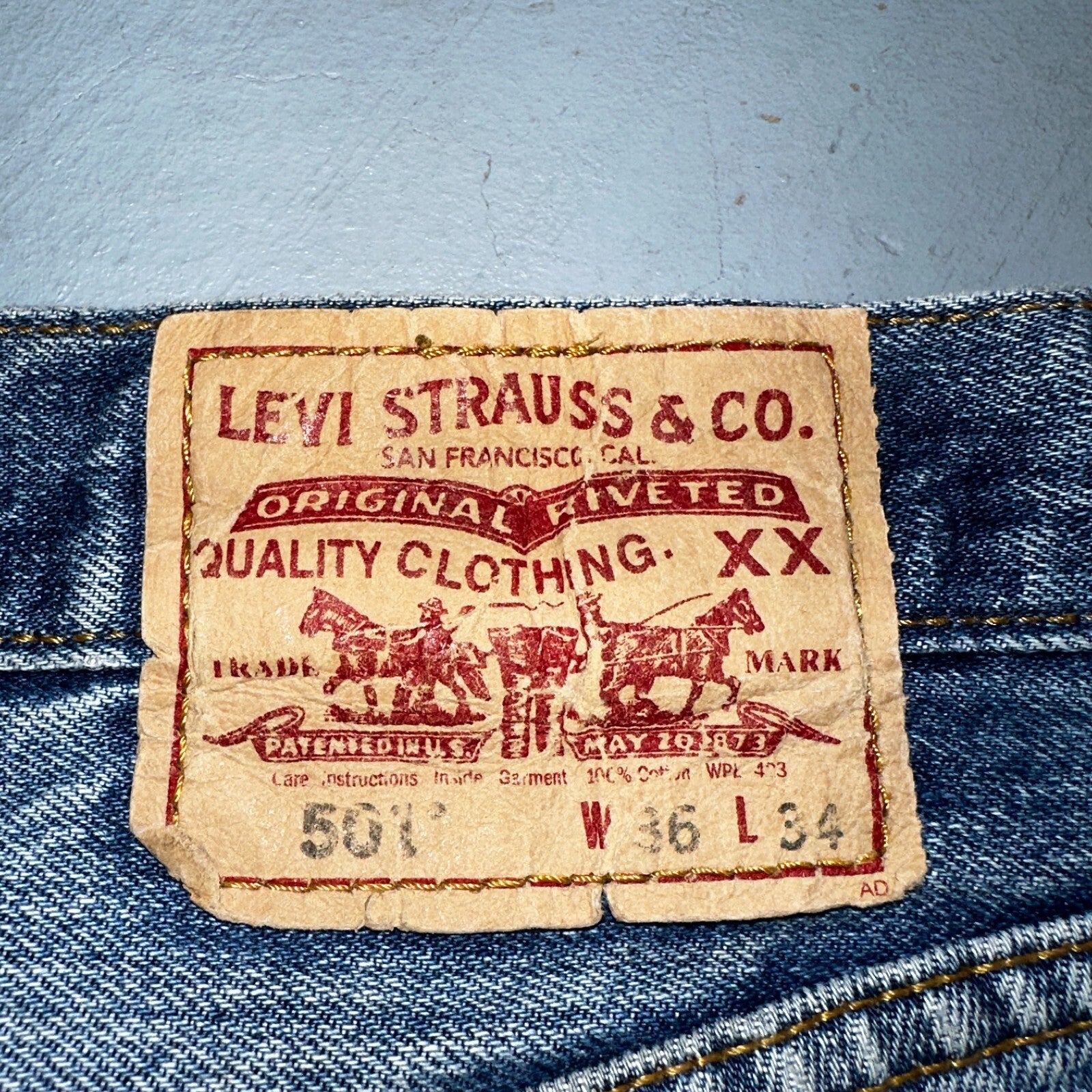 Levis 501 Vintage Y2K XX Straight Leg Jeans Blue Med Wash 36x34 Act 35x34