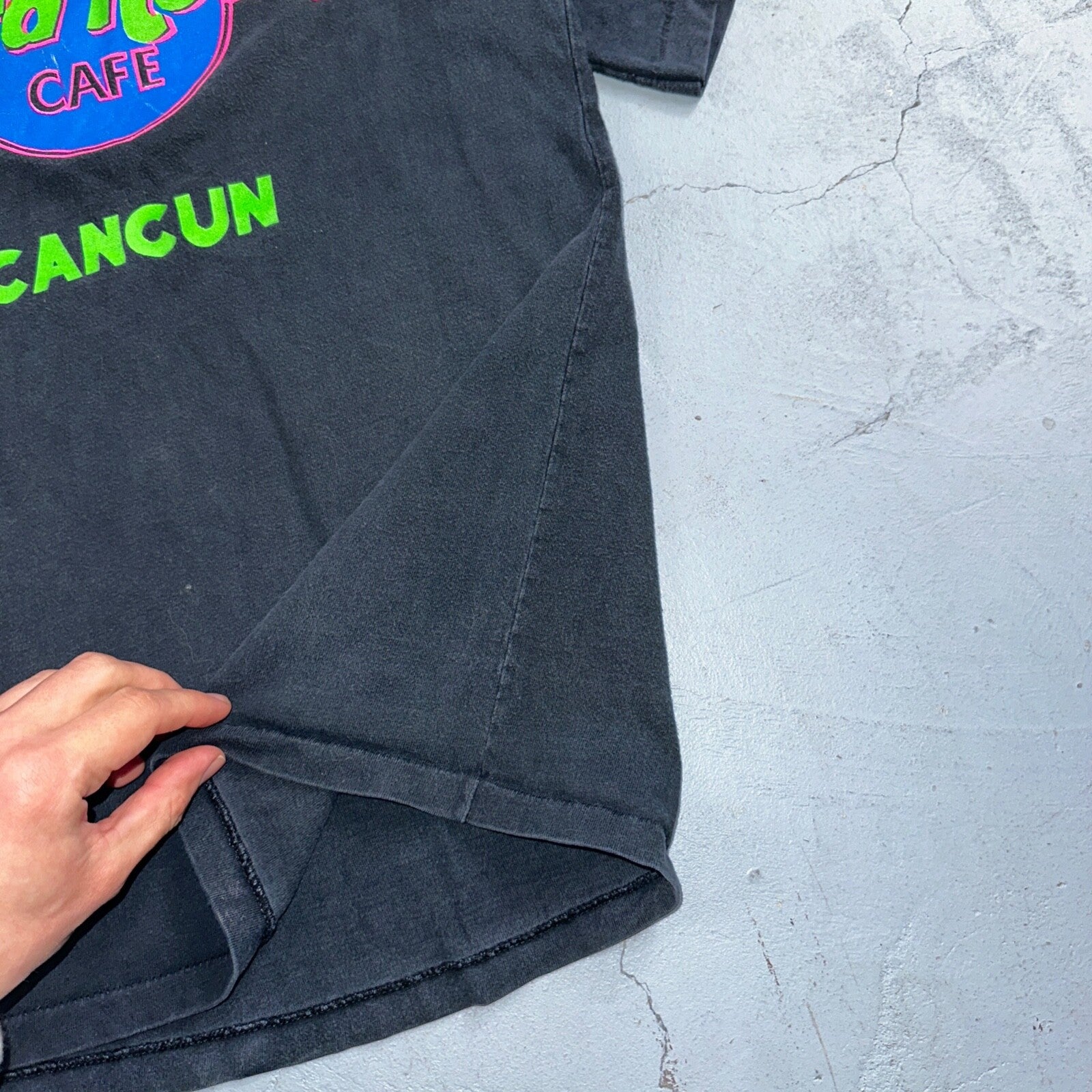 Hard Rock Cafe Cancun 90s VTG T Shirt Black Single Stitch Food Promo Music Cool