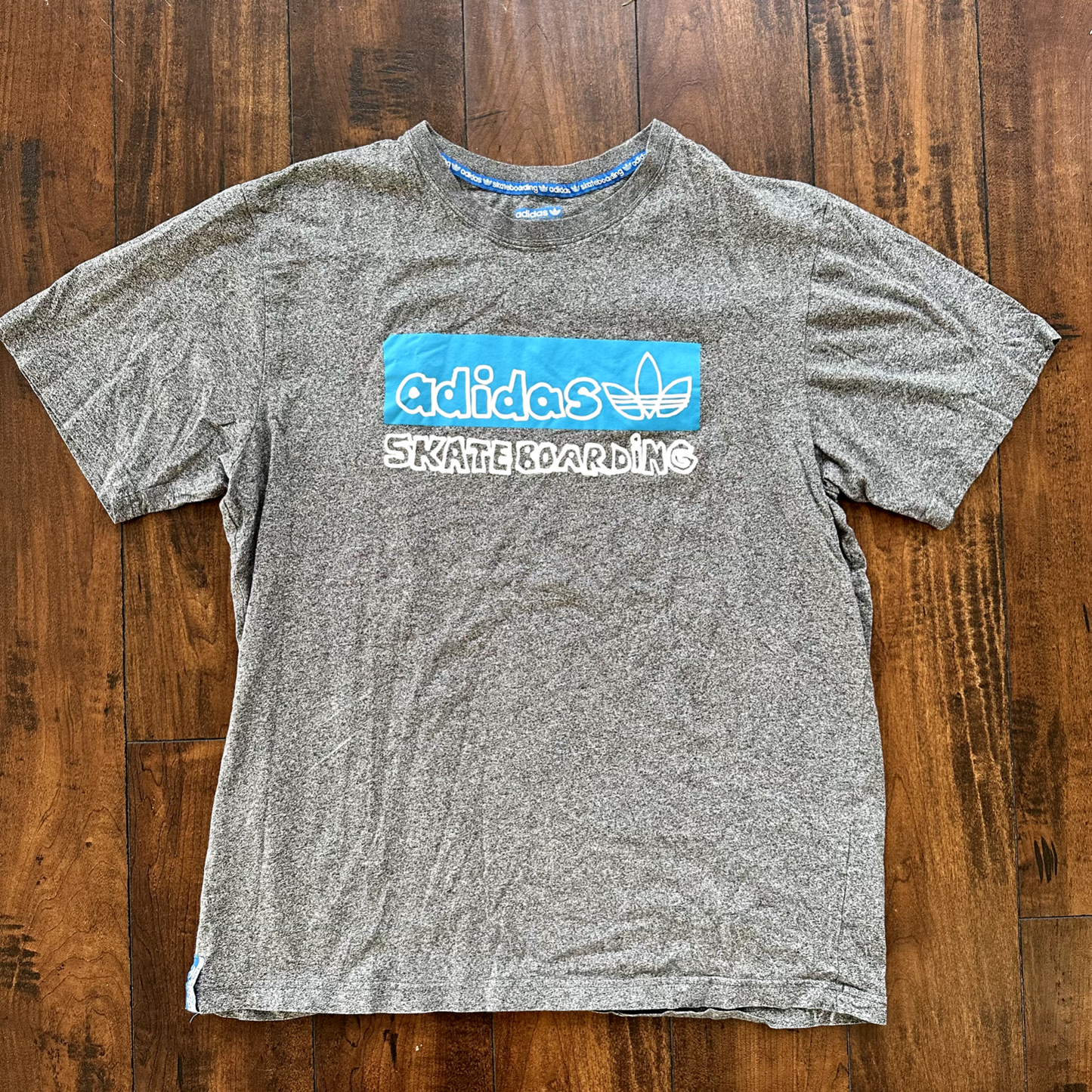 Adidas RARE Skateboarding Vintage Style T Shirt grey Skateboard Sports Trail Rap